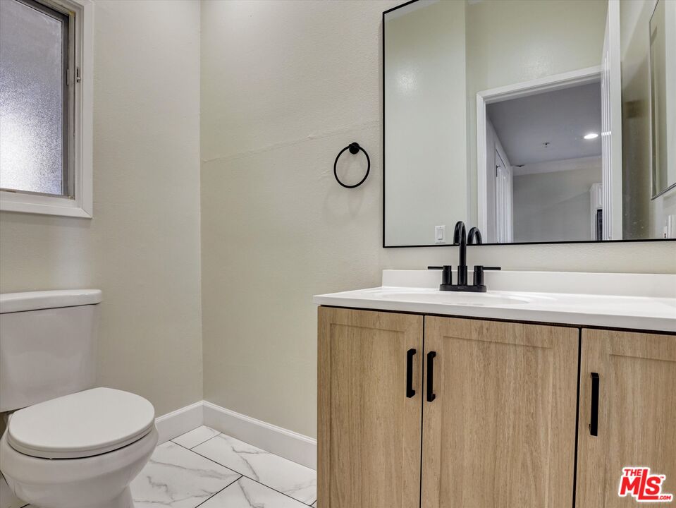 2604 E 20th St Unit: 205E