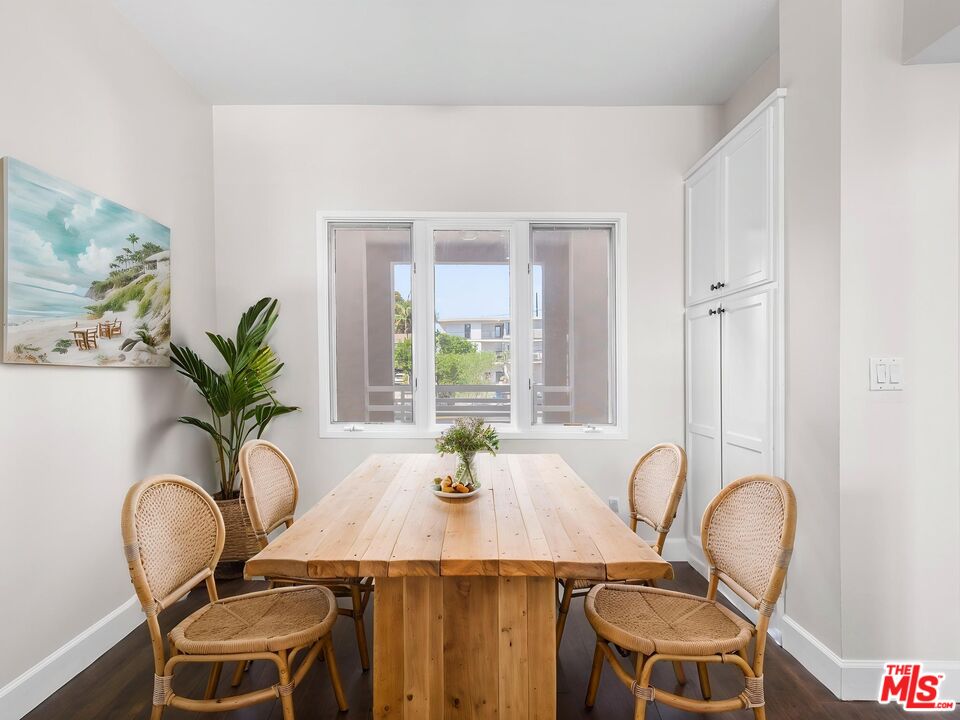 2604 E 20th St Unit: 205E