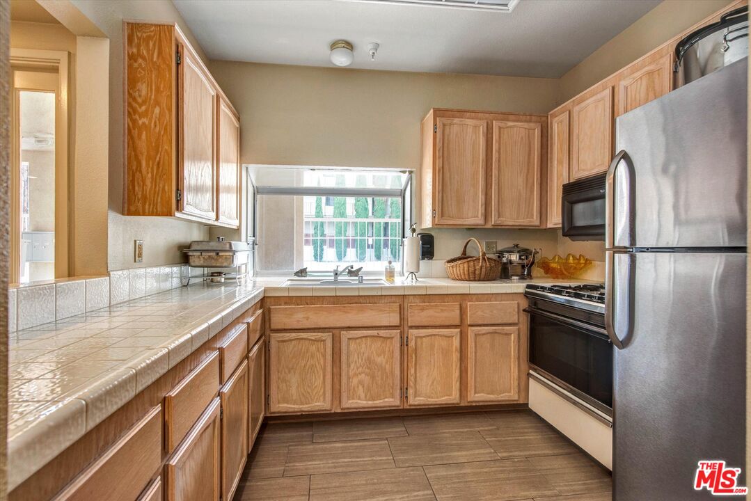 2604 E 20th St Unit: 205E