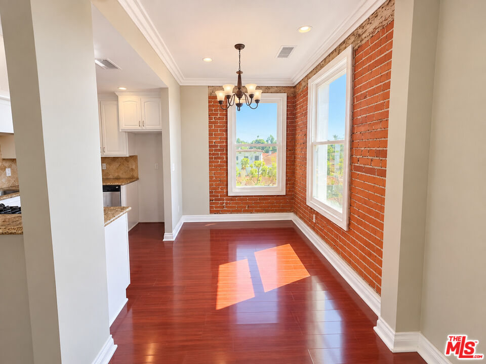 1236 N Flores St Unit: 402