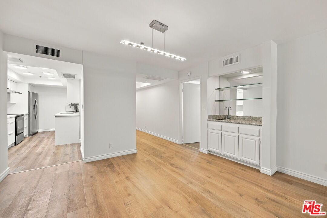 10660 Wilshire Blvd Unit: 407
