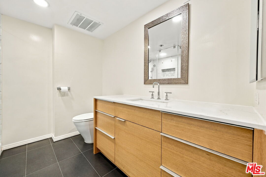 10660 Wilshire Blvd Unit: 407