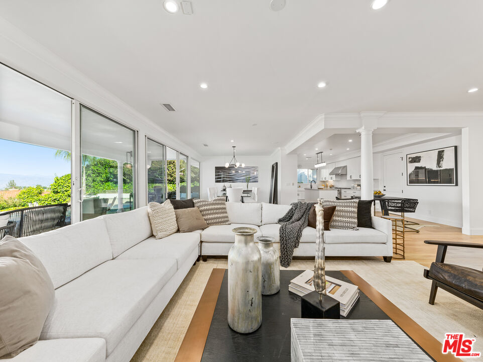 16053 SABANA LN