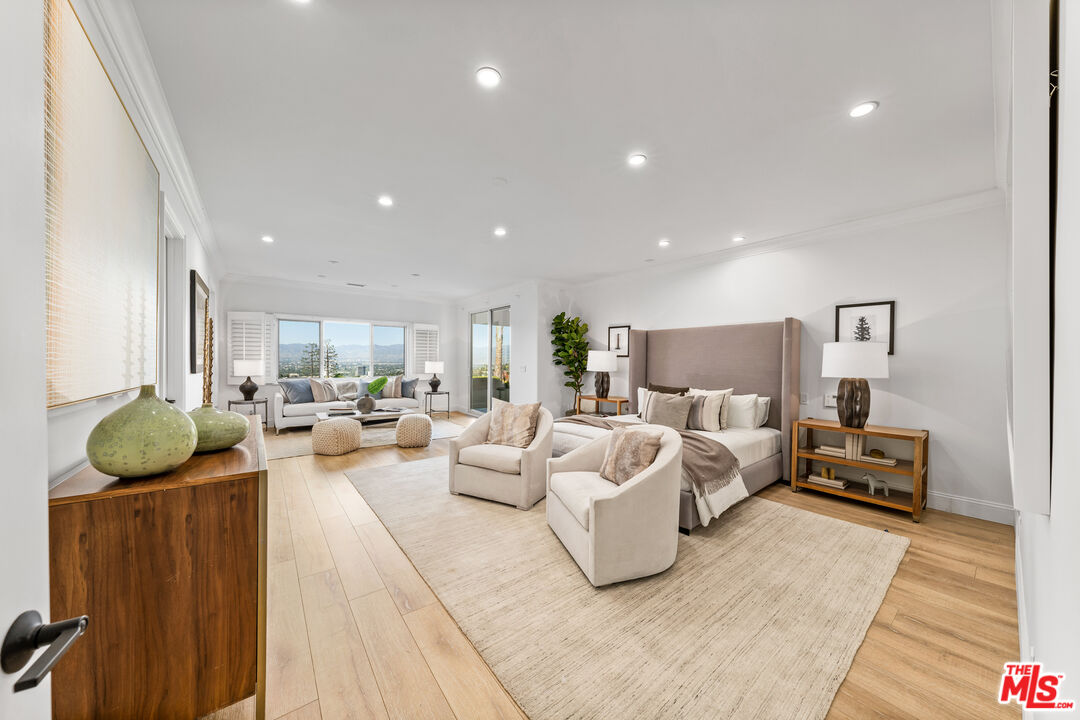 16053 SABANA LN