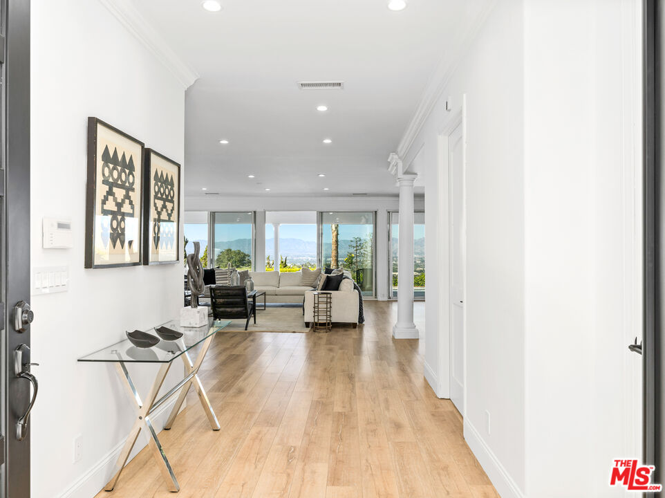 16053 SABANA LN