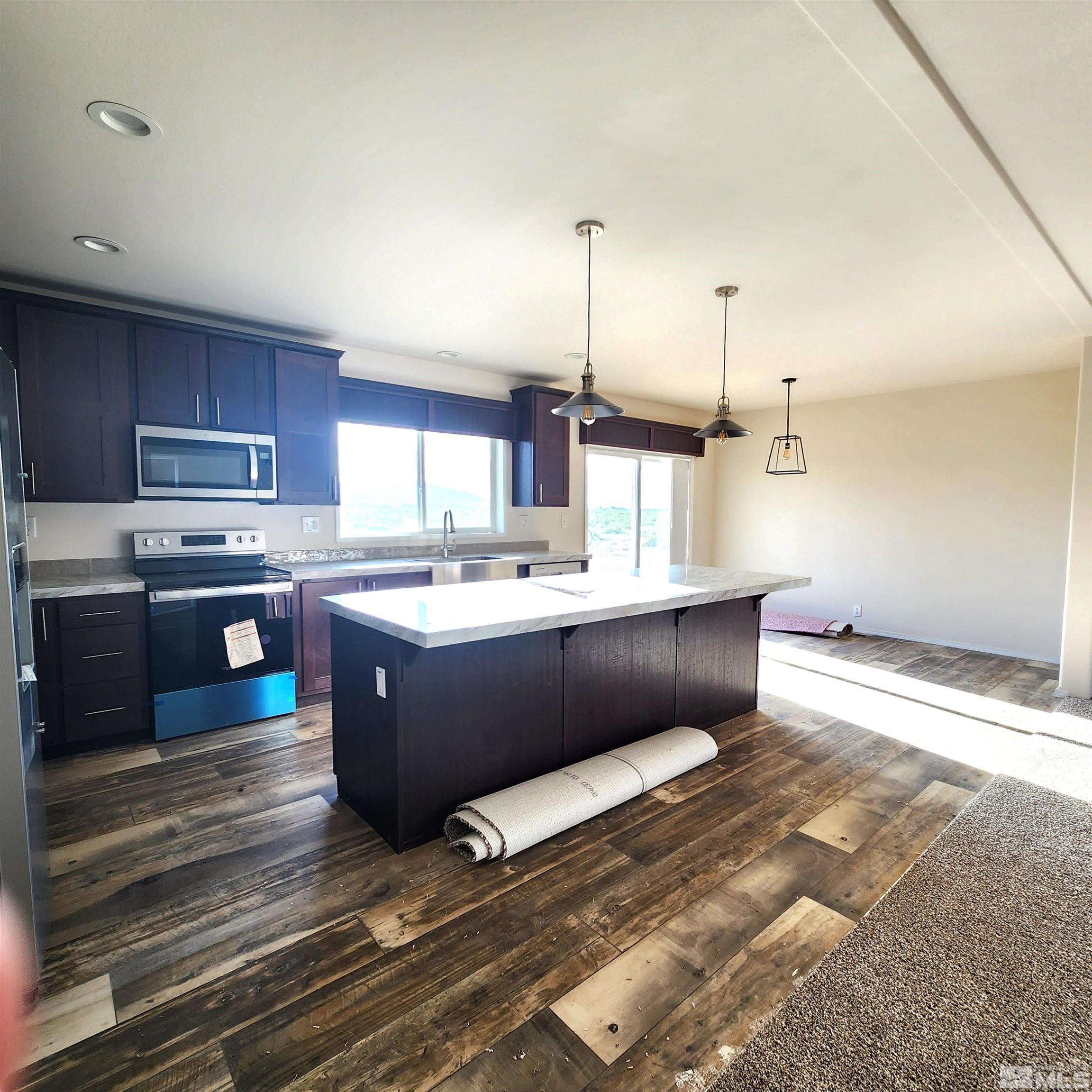 2030 W Horseshoe Road