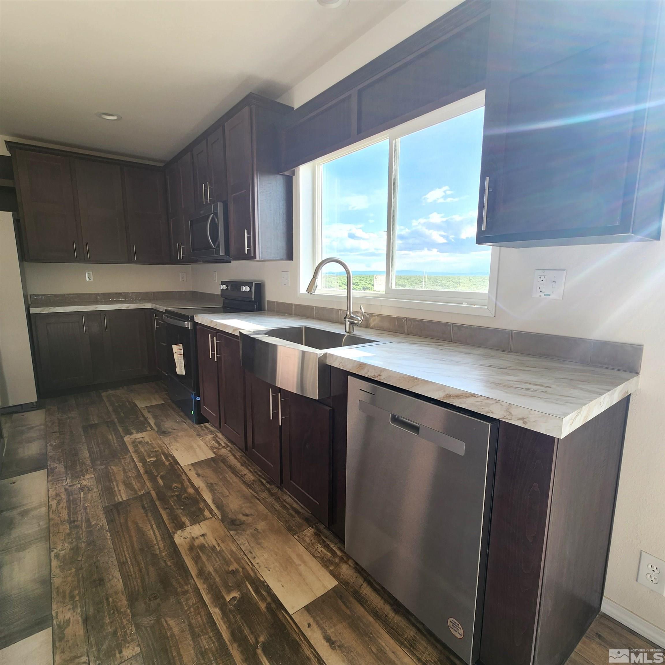 2030 W Horseshoe Road