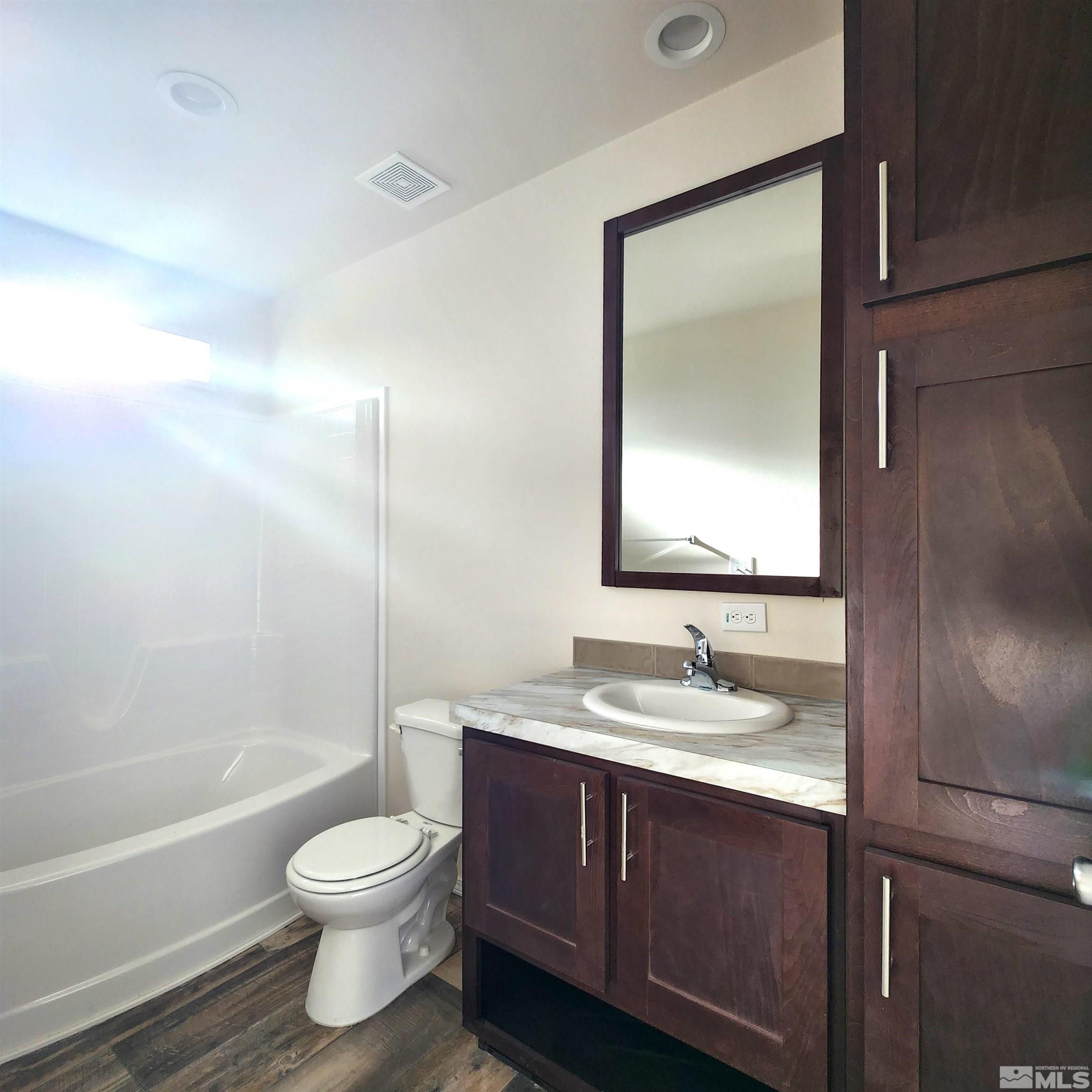 2030 W Horseshoe Road