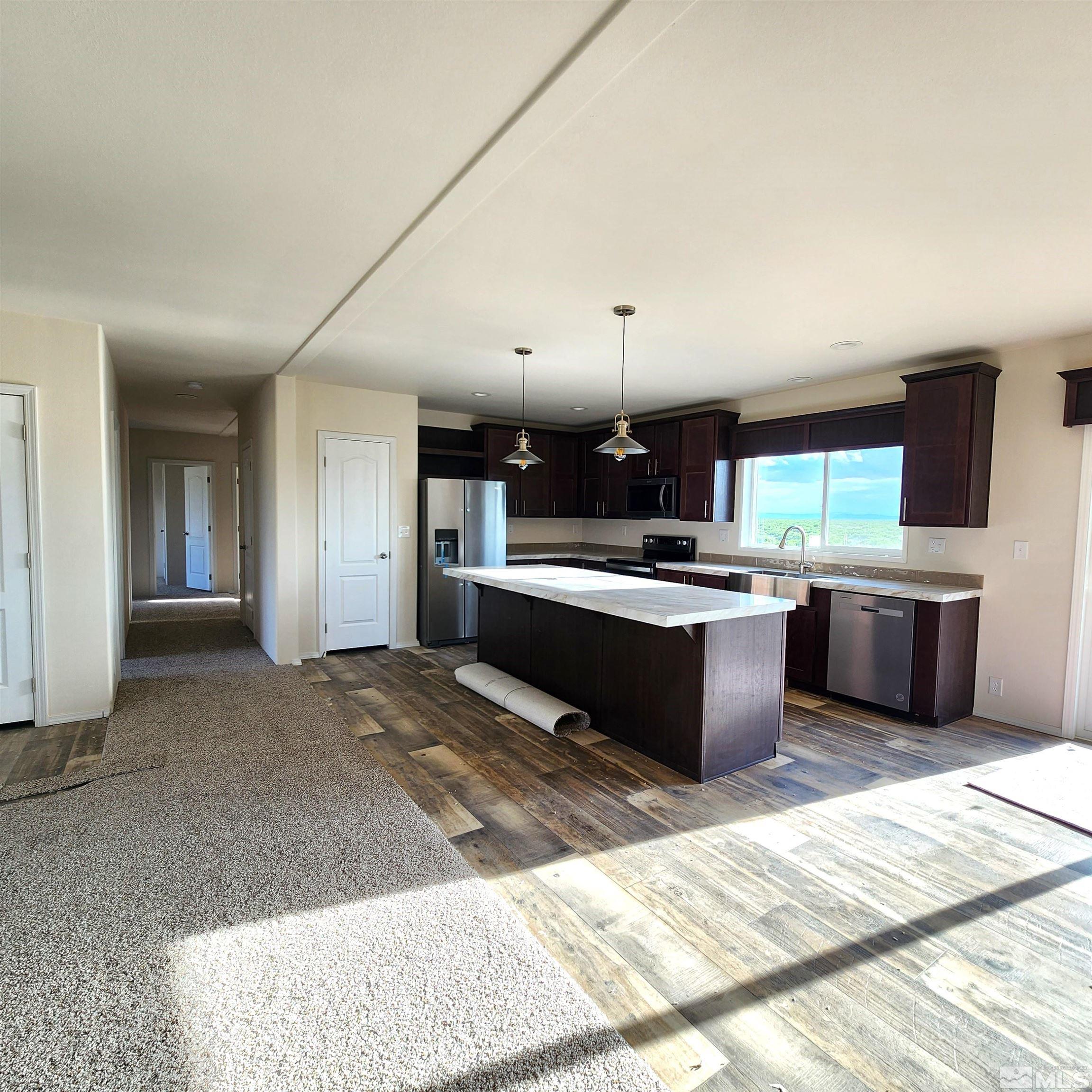 2030 W Horseshoe Road