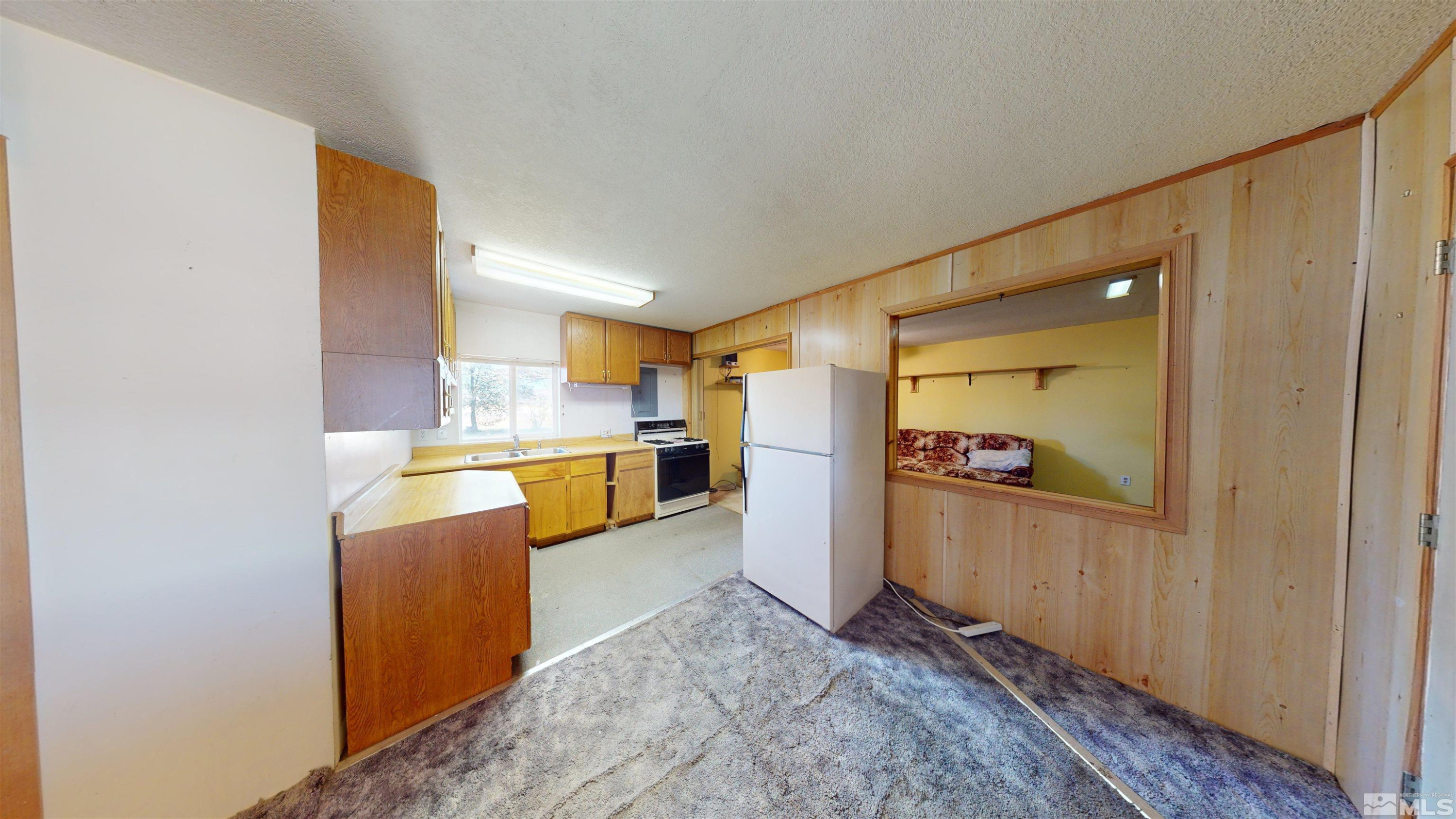 205 E Valmy Frontage Road