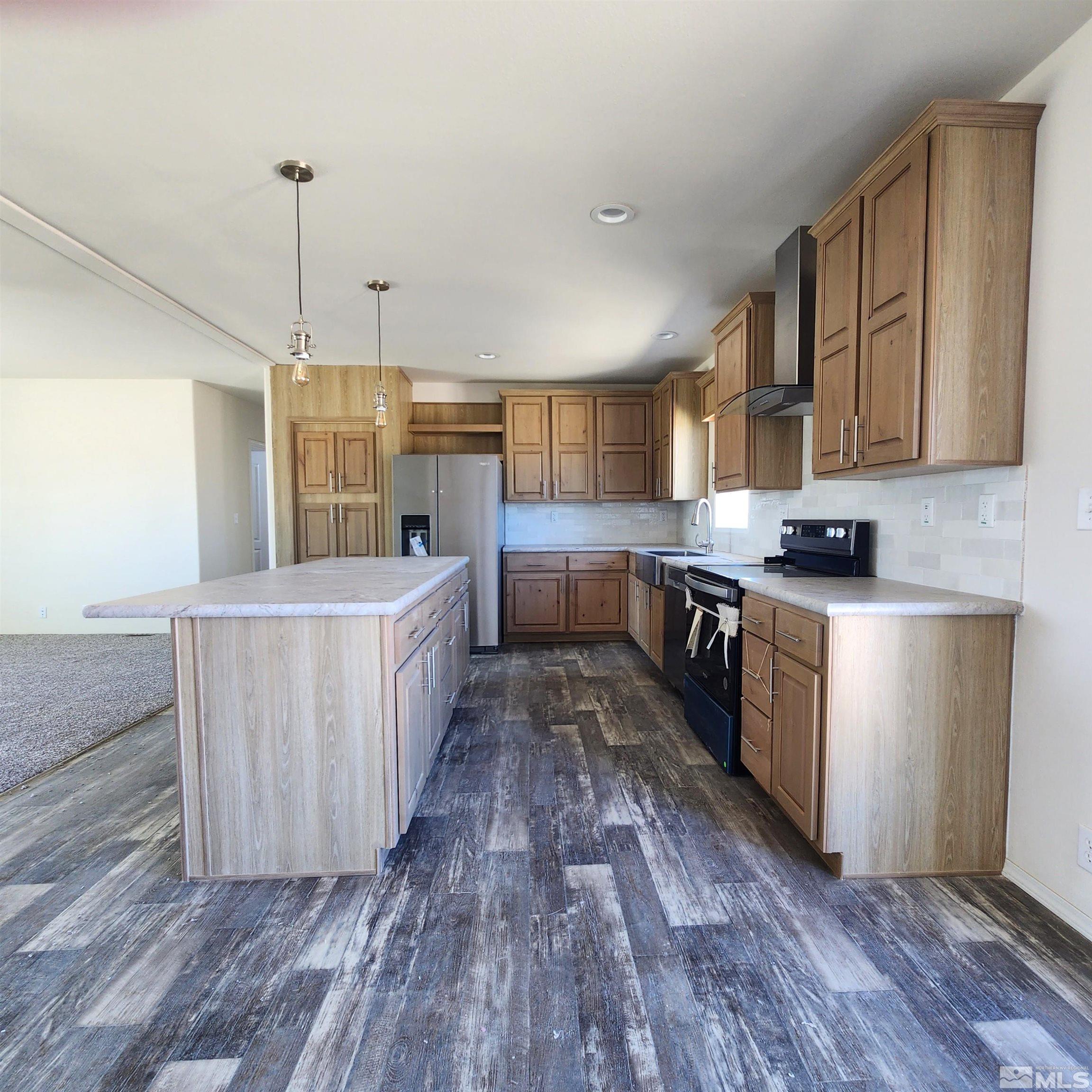 2000 W Horseshoe Road