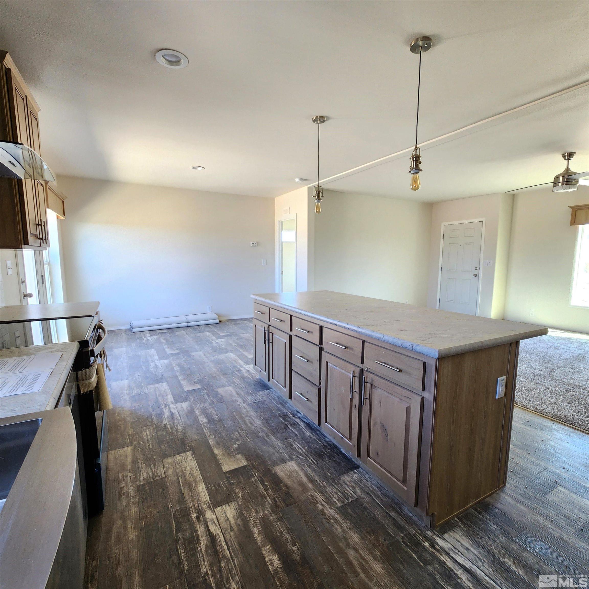 2000 W Horseshoe Road