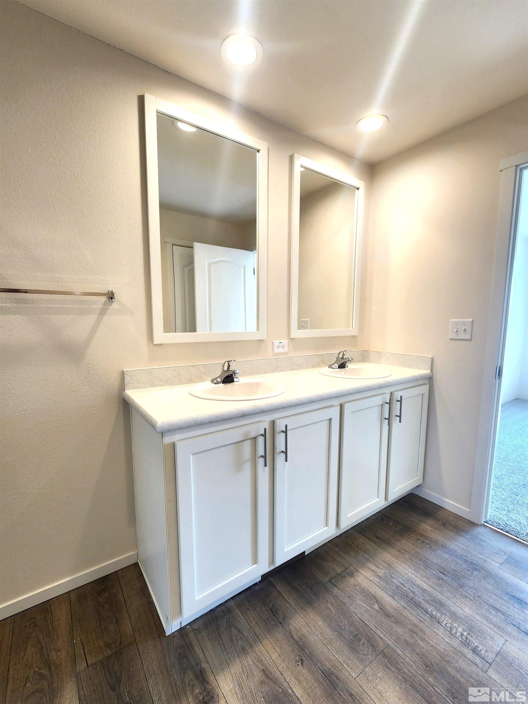 1970 W Horseshoe Road