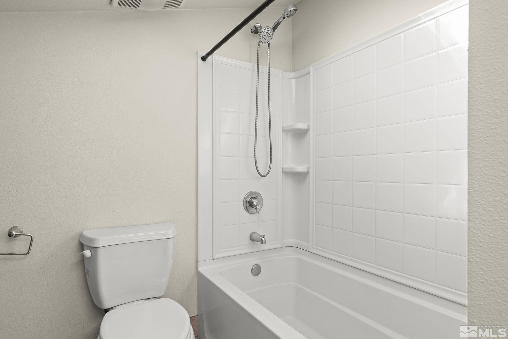 698 E Riverview Circle