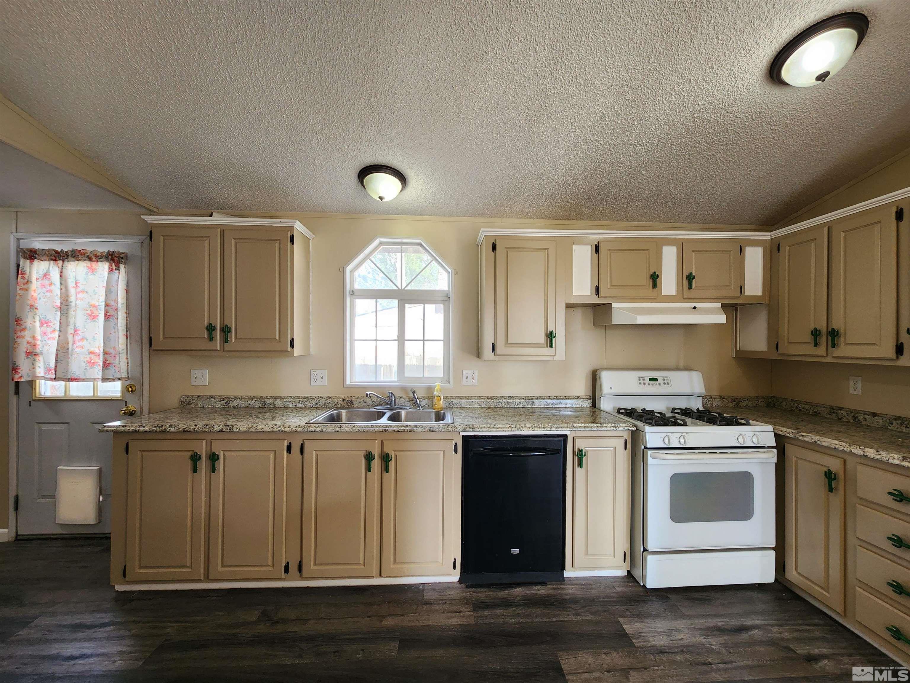 151 S 5th Street
