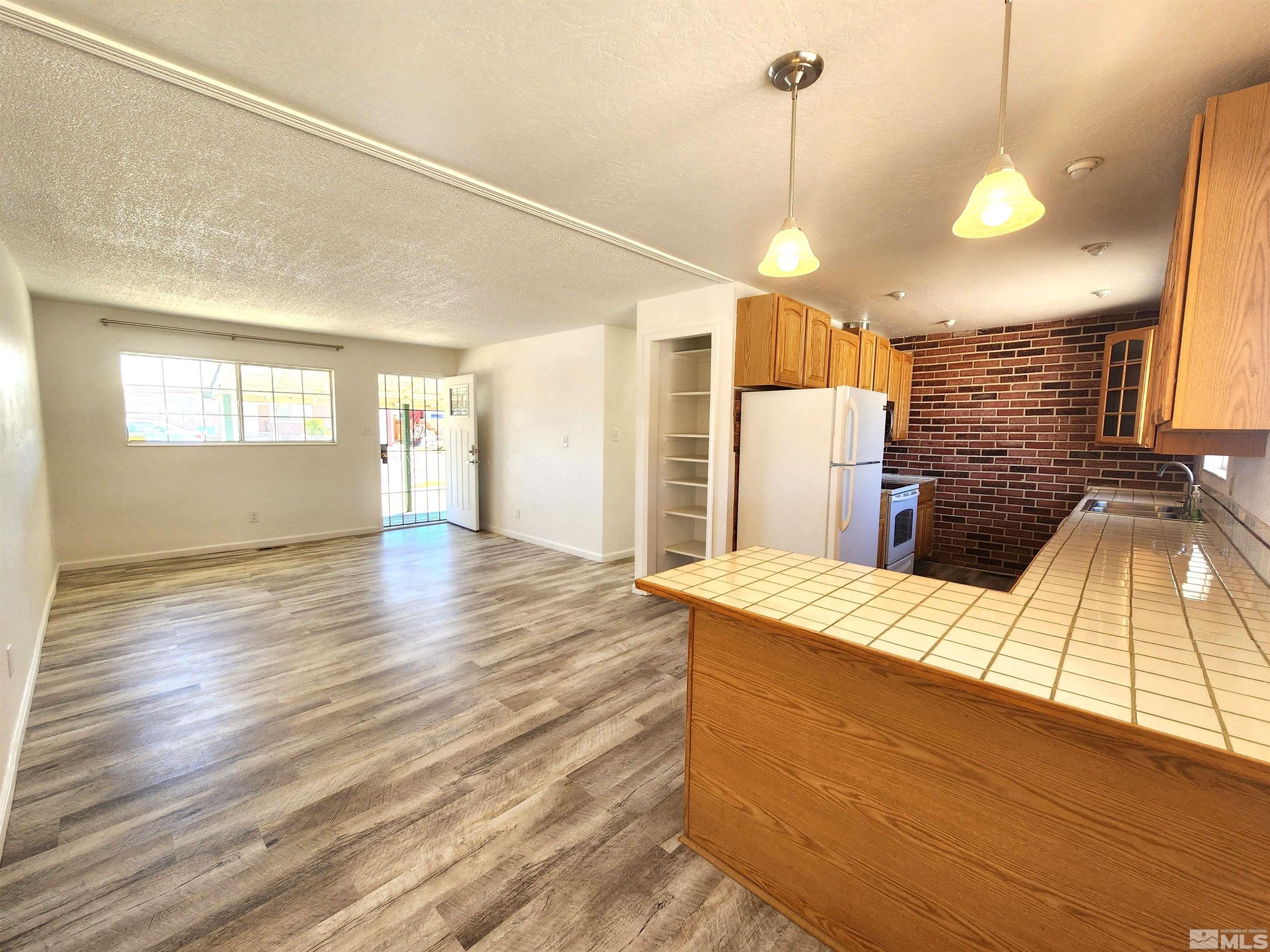 140 E Cedar Street