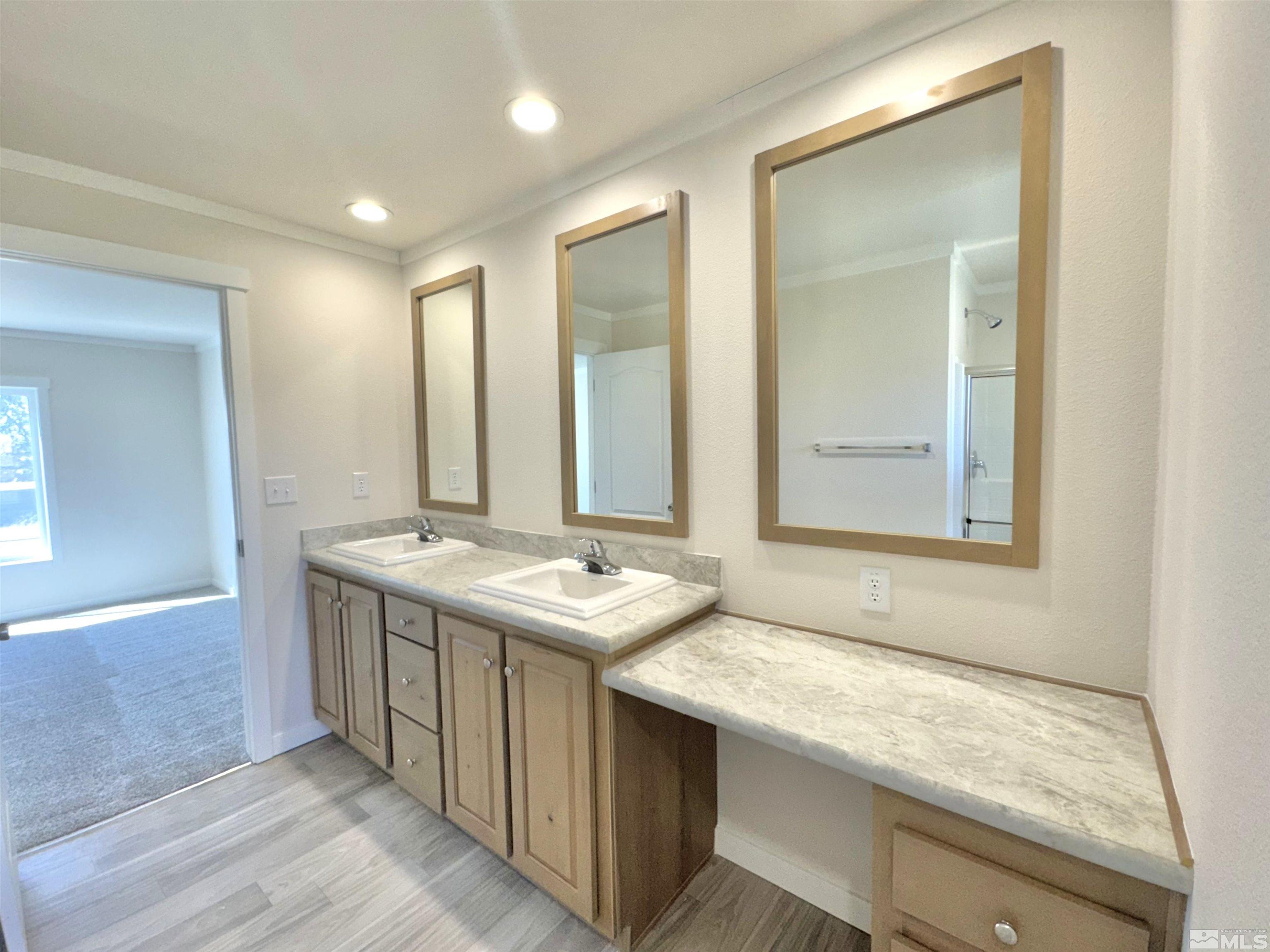 3662 Crown Royal Circle