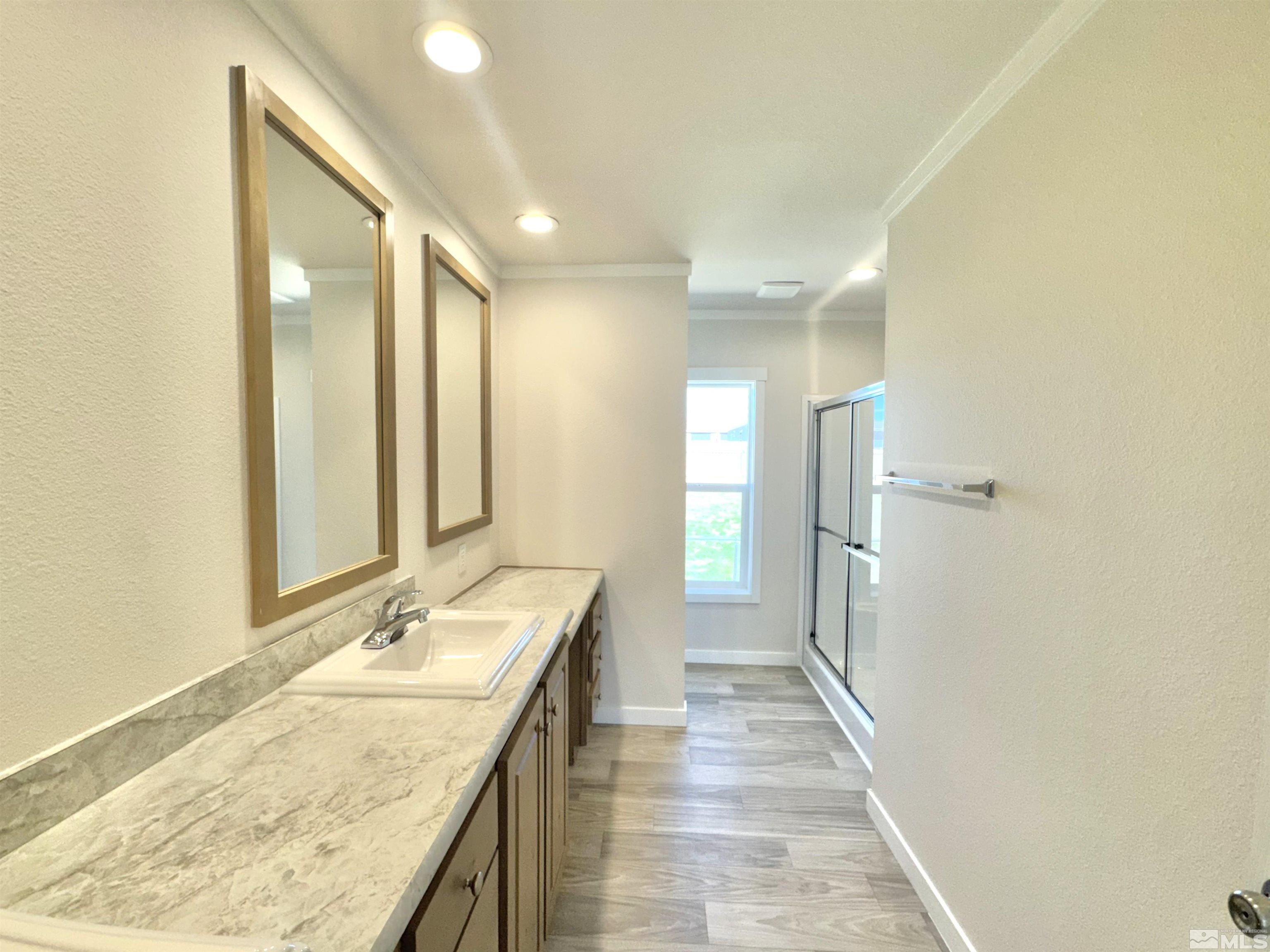 3662 Crown Royal Circle