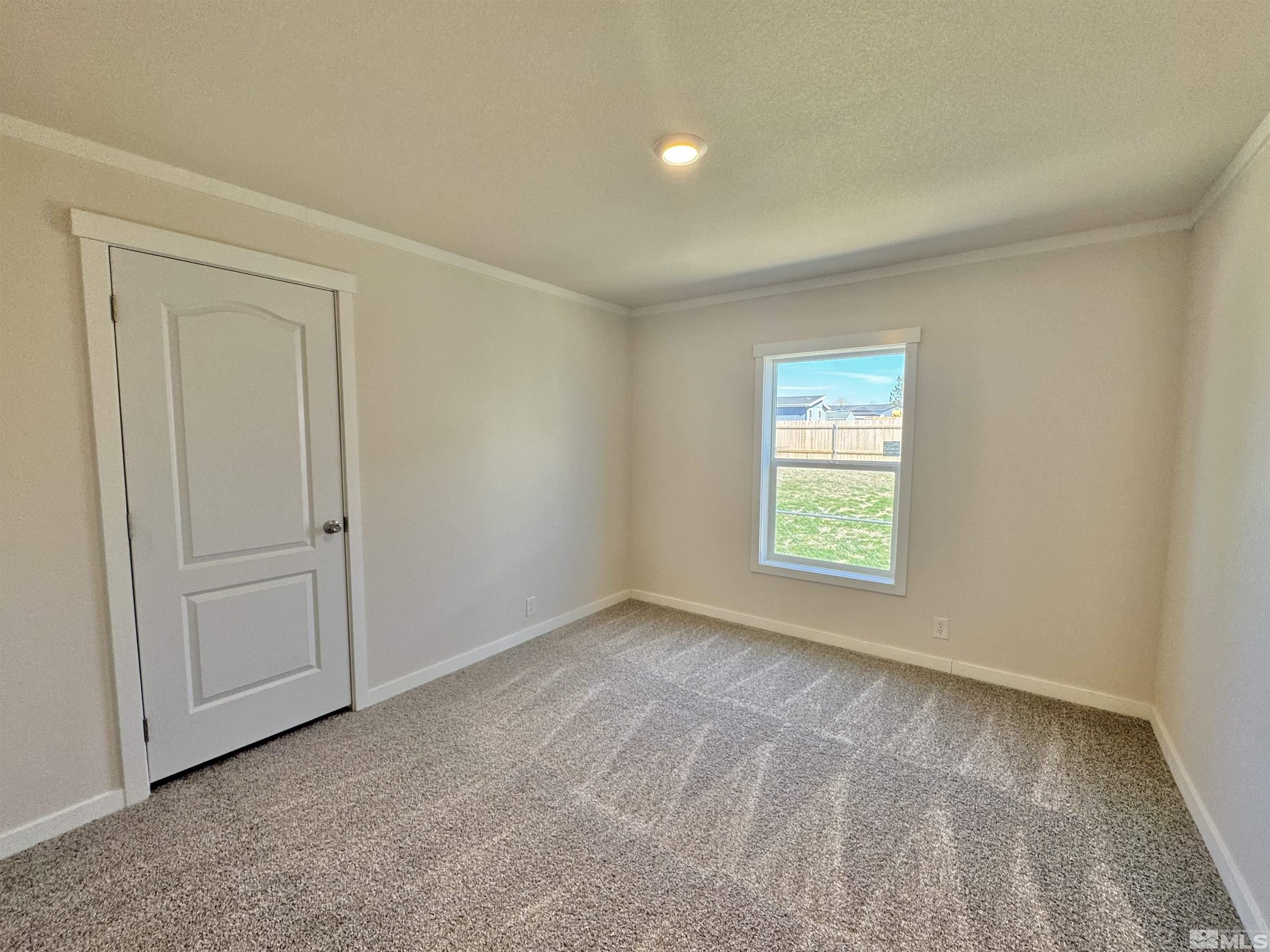 3662 Crown Royal Circle