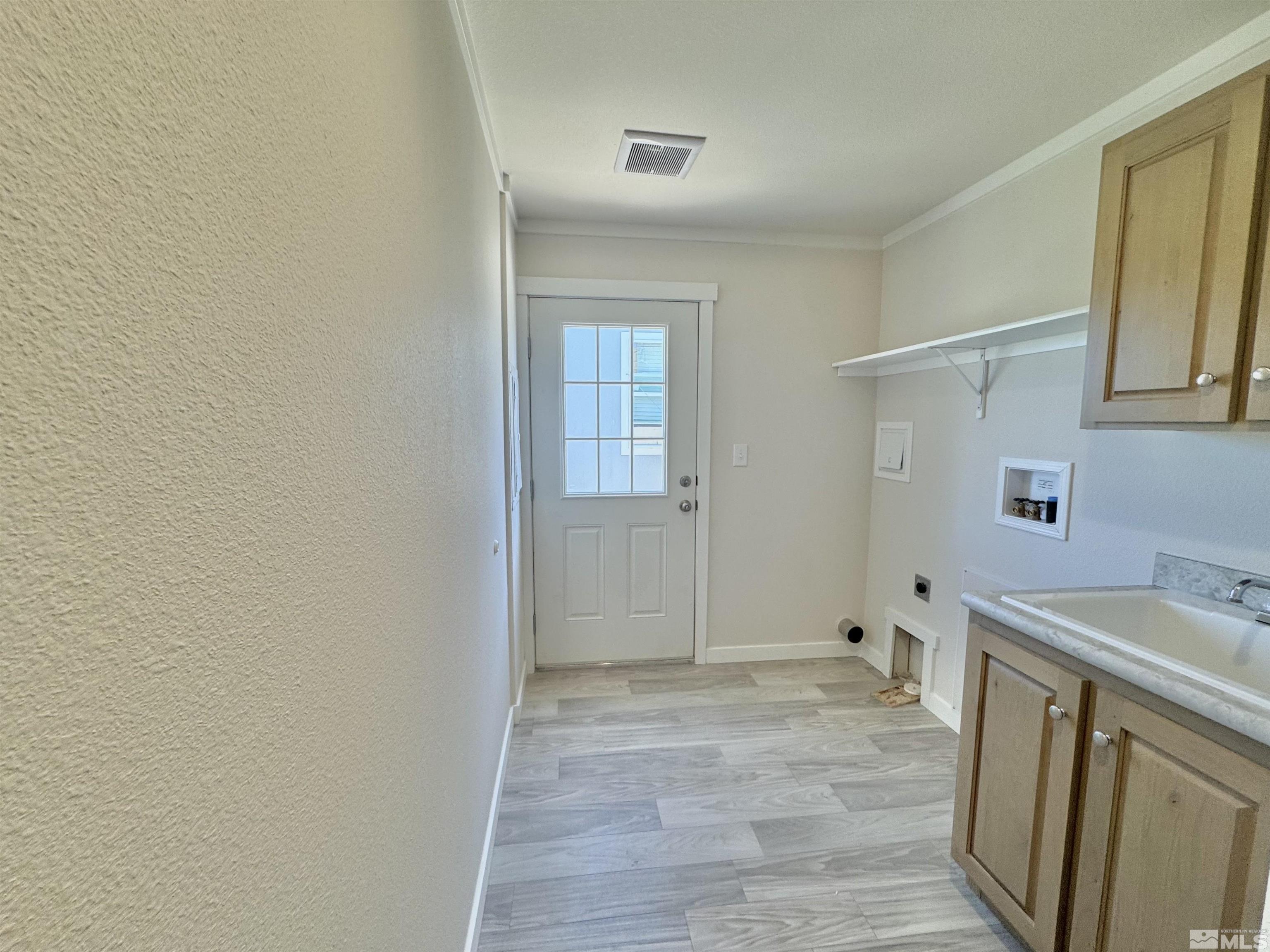 3662 Crown Royal Circle