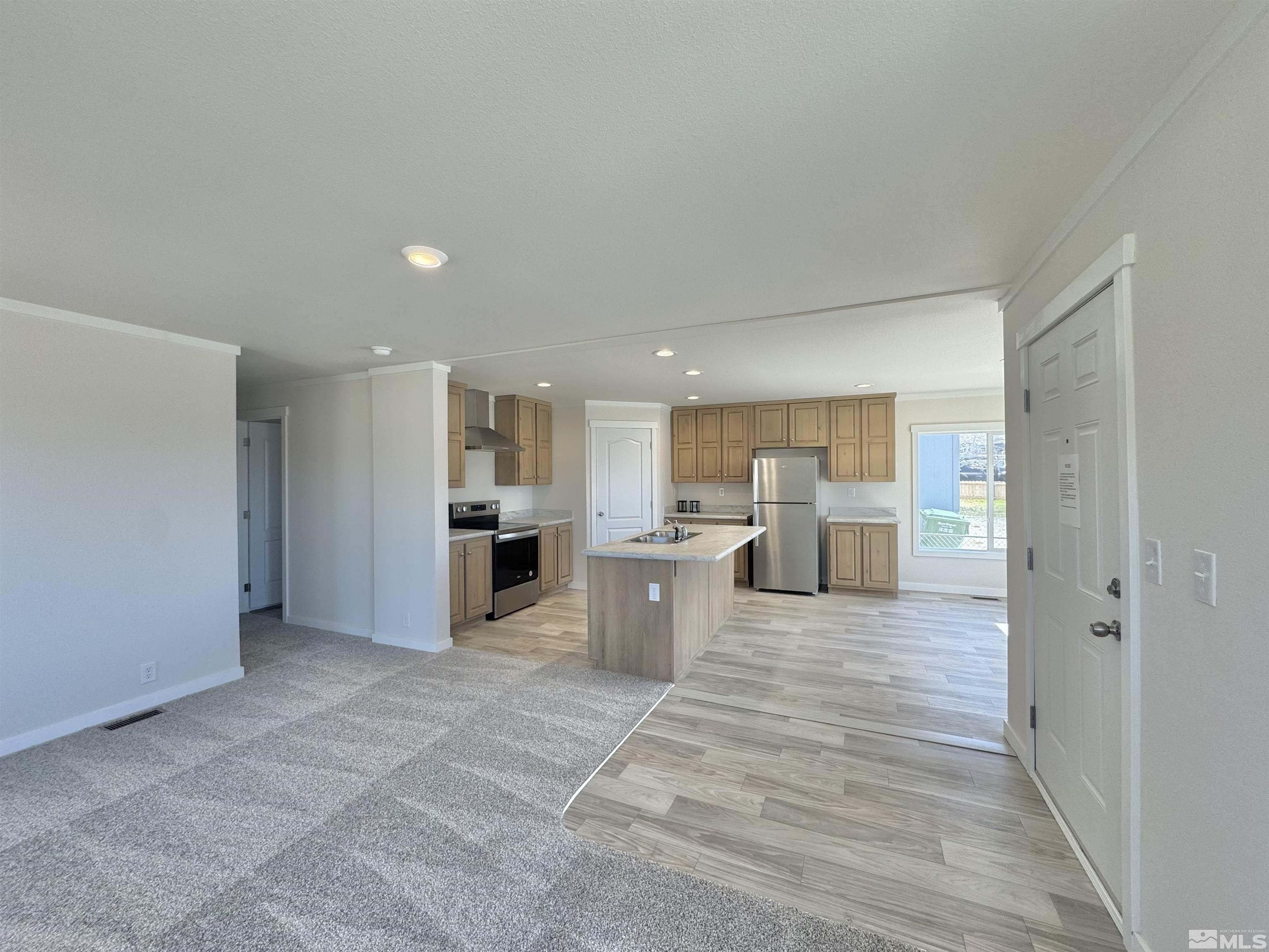 3662 Crown Royal Circle