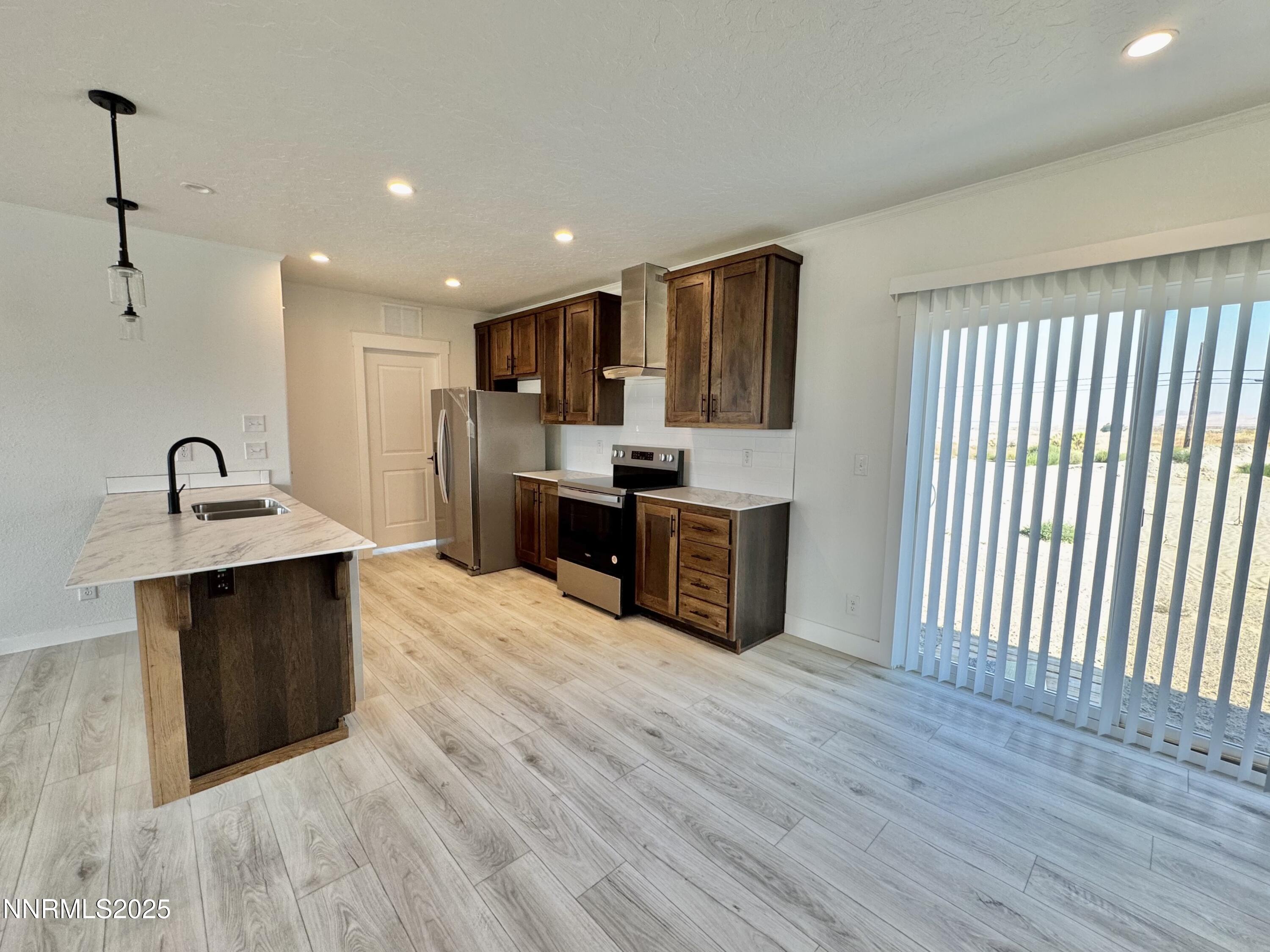 6225 Sand Creek Circle