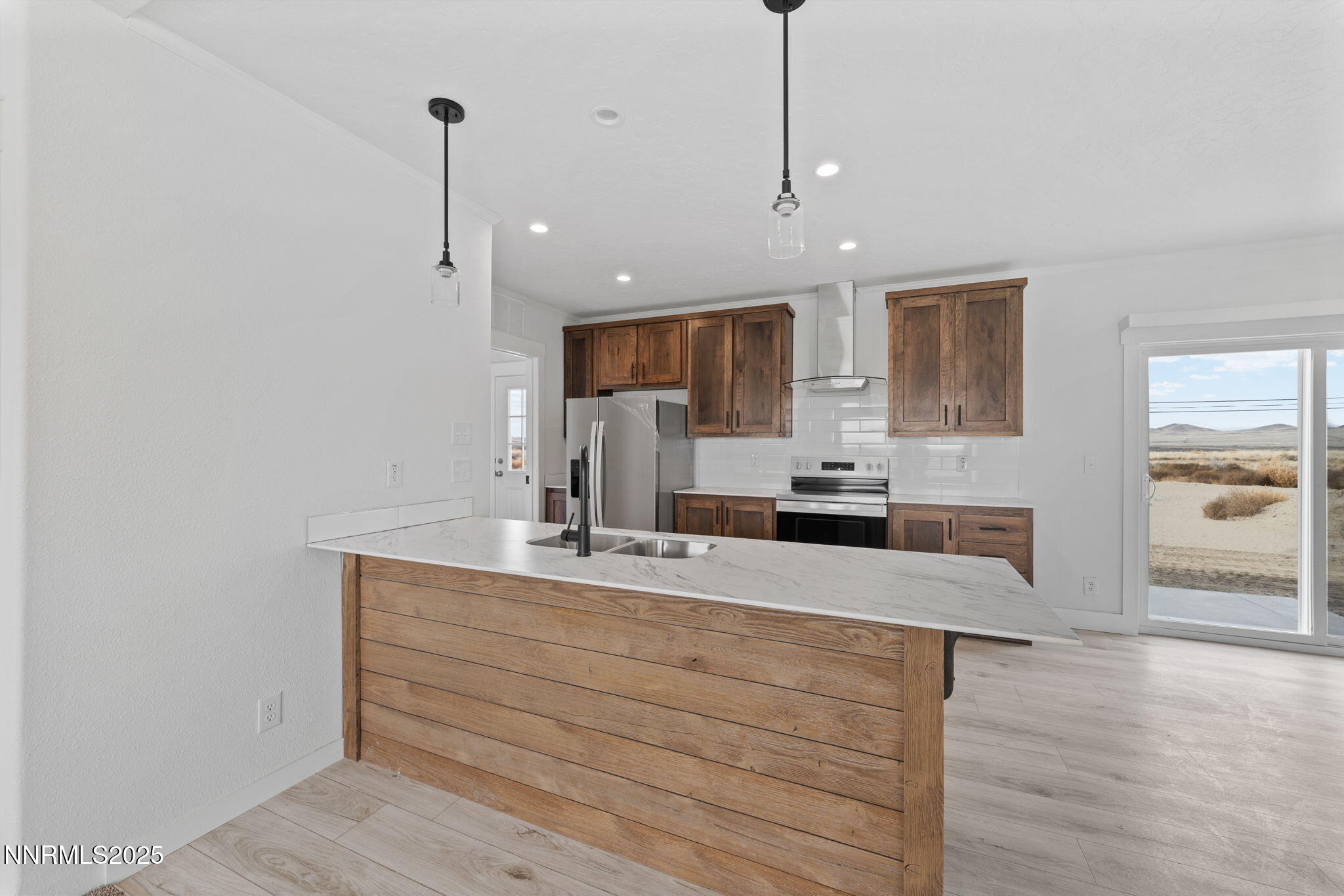 6225 Sand Creek Circle