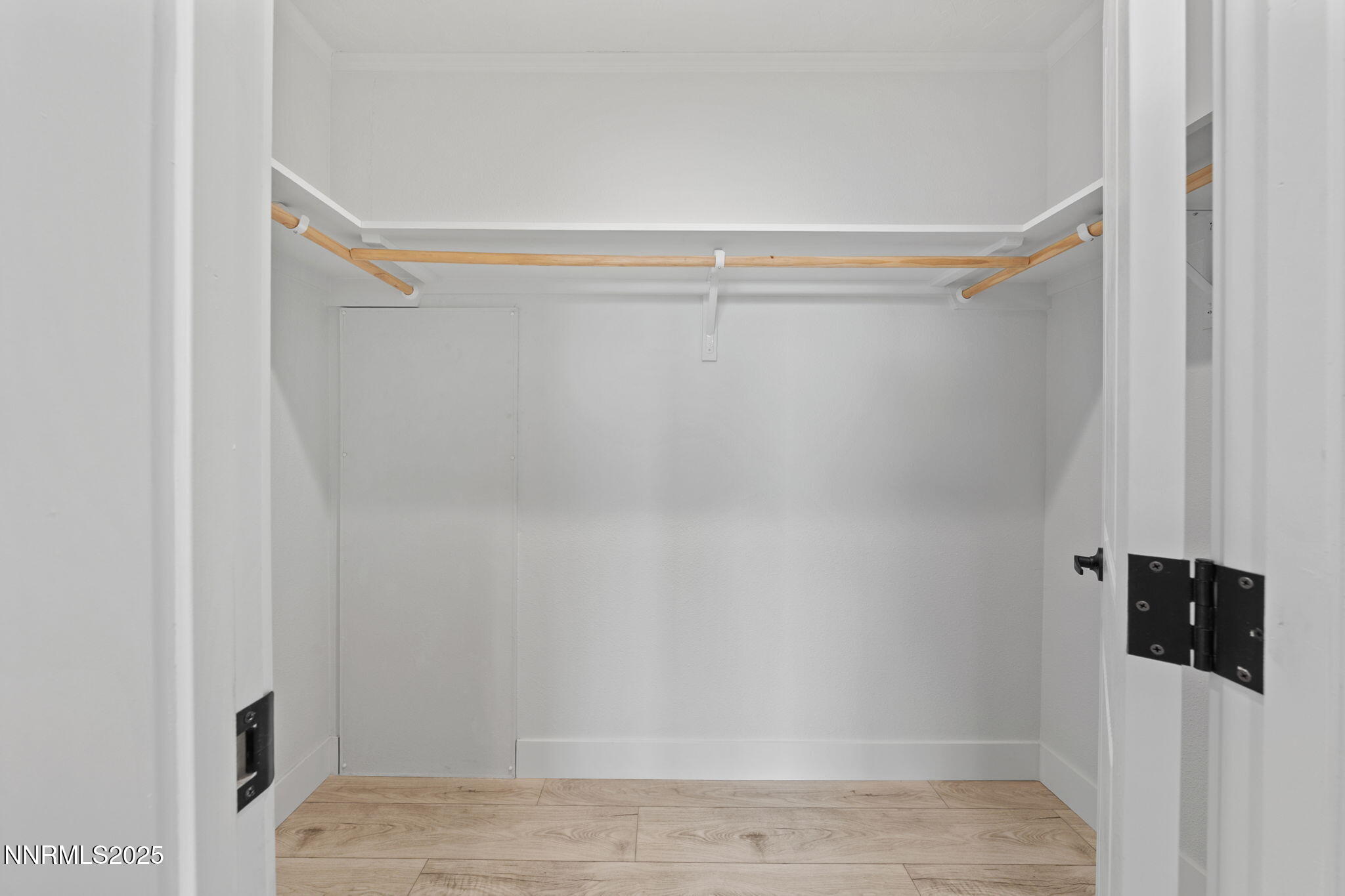 6225 Sand Creek Circle