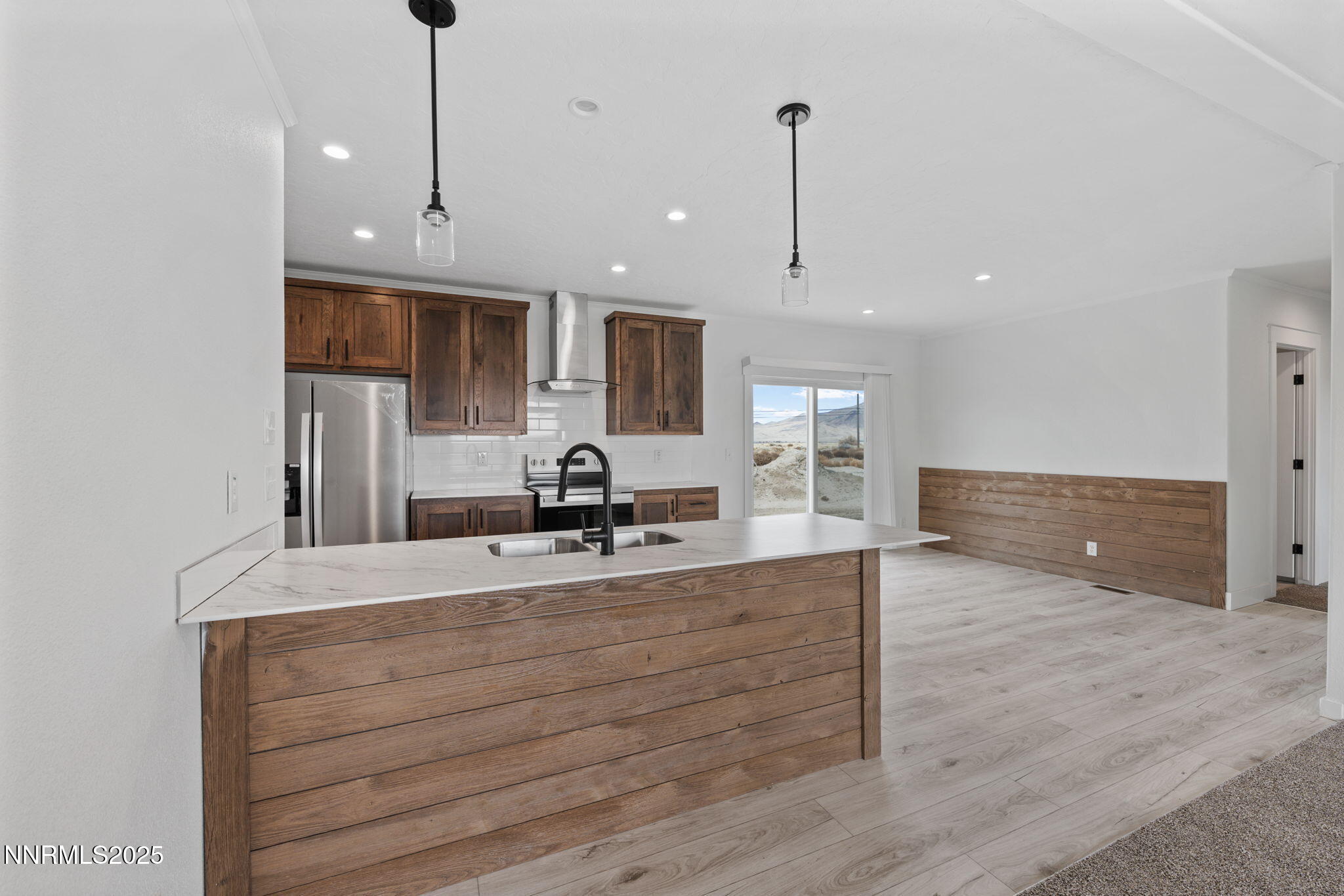 6225 Sand Creek Circle