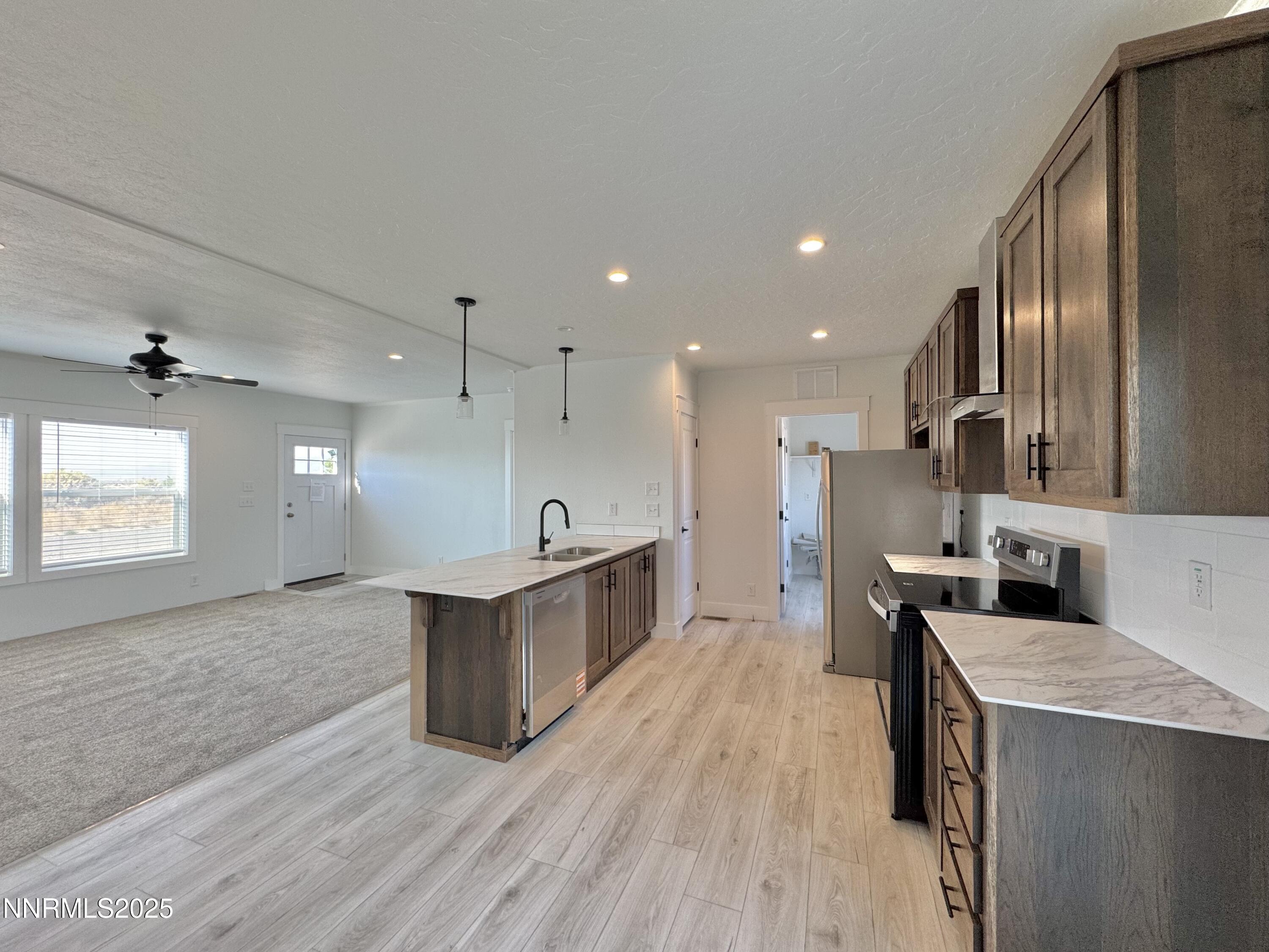 6225 Sand Creek Circle