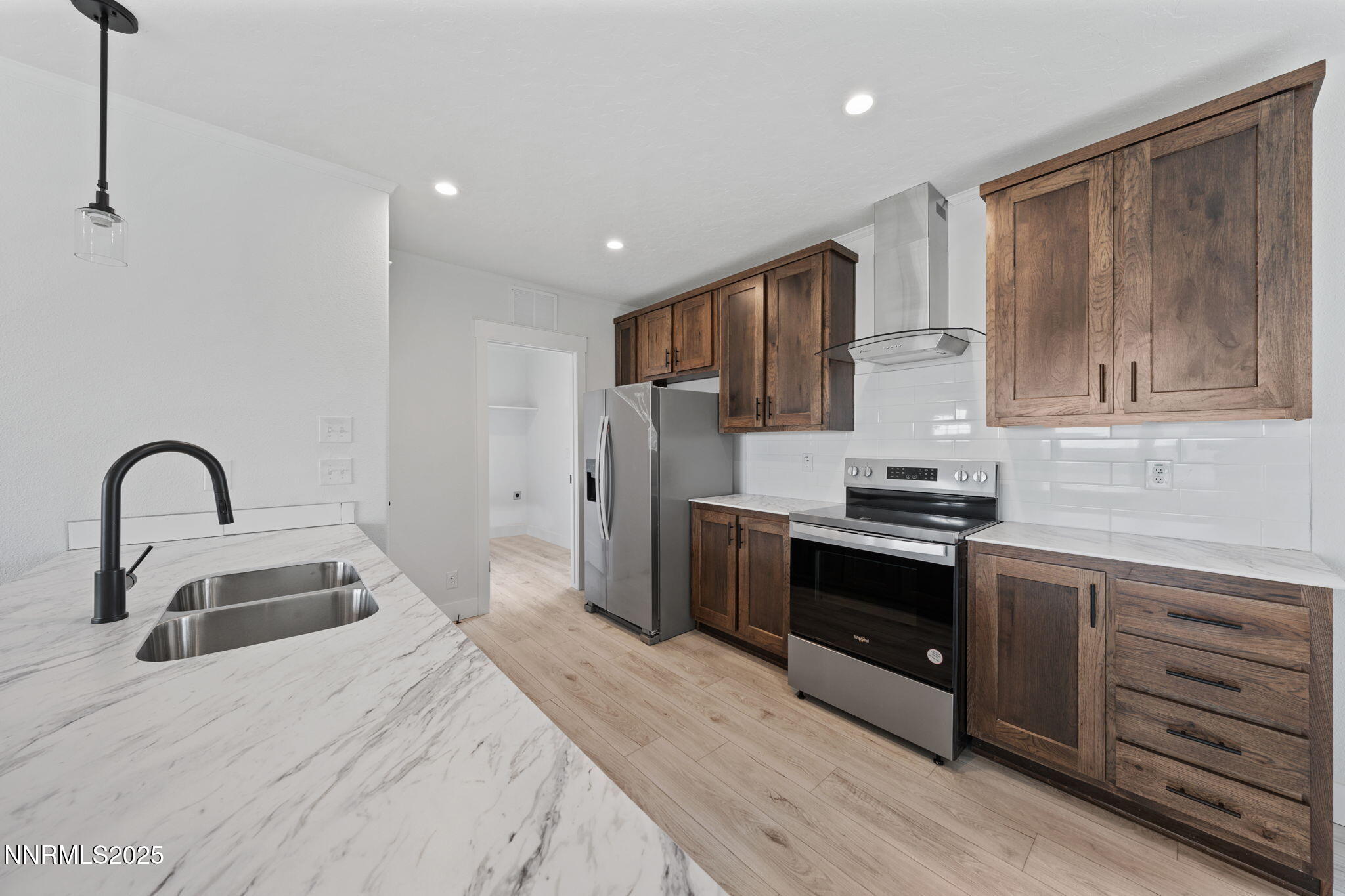 6225 Sand Creek Circle