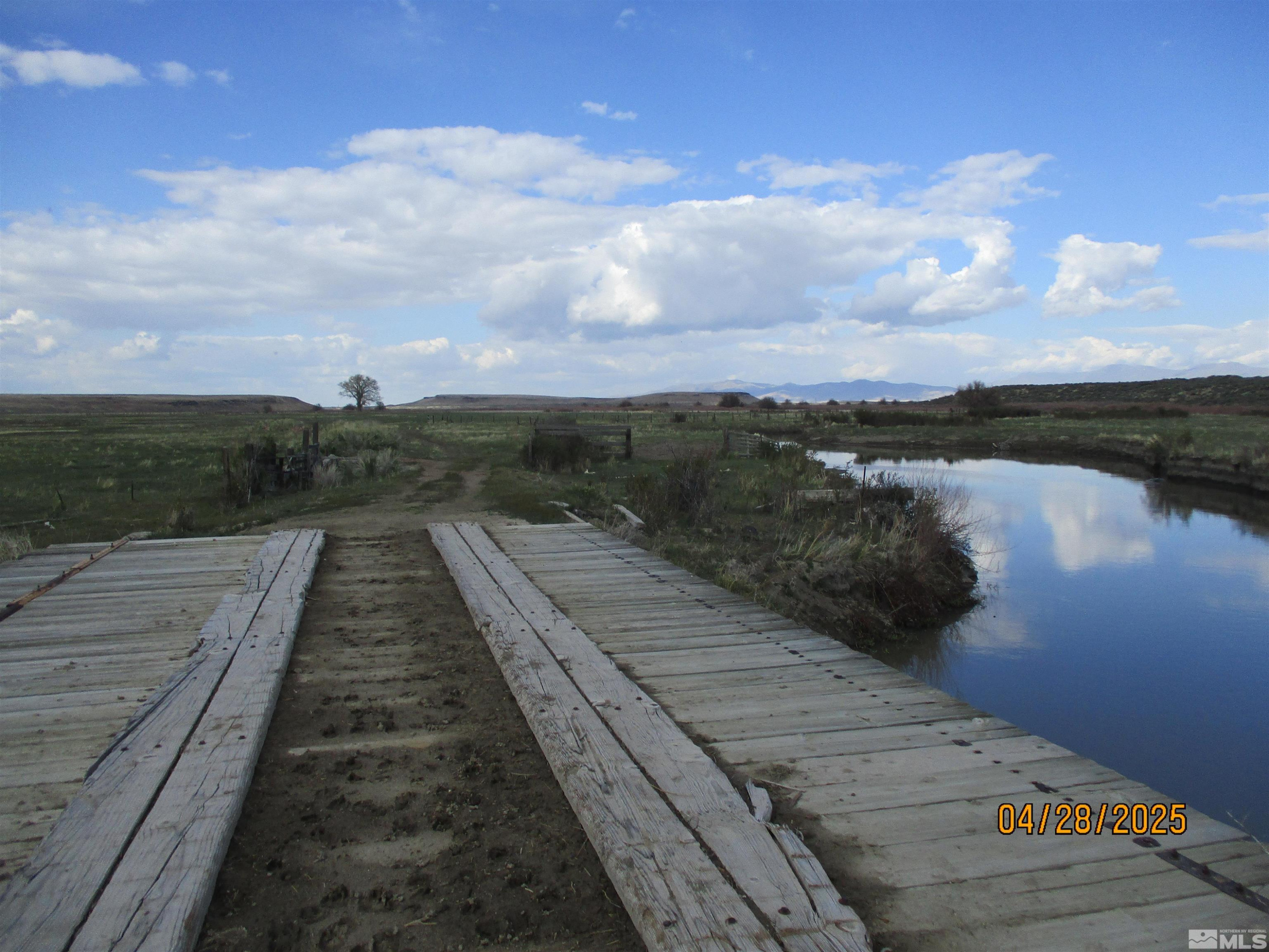 0000 E Second Street