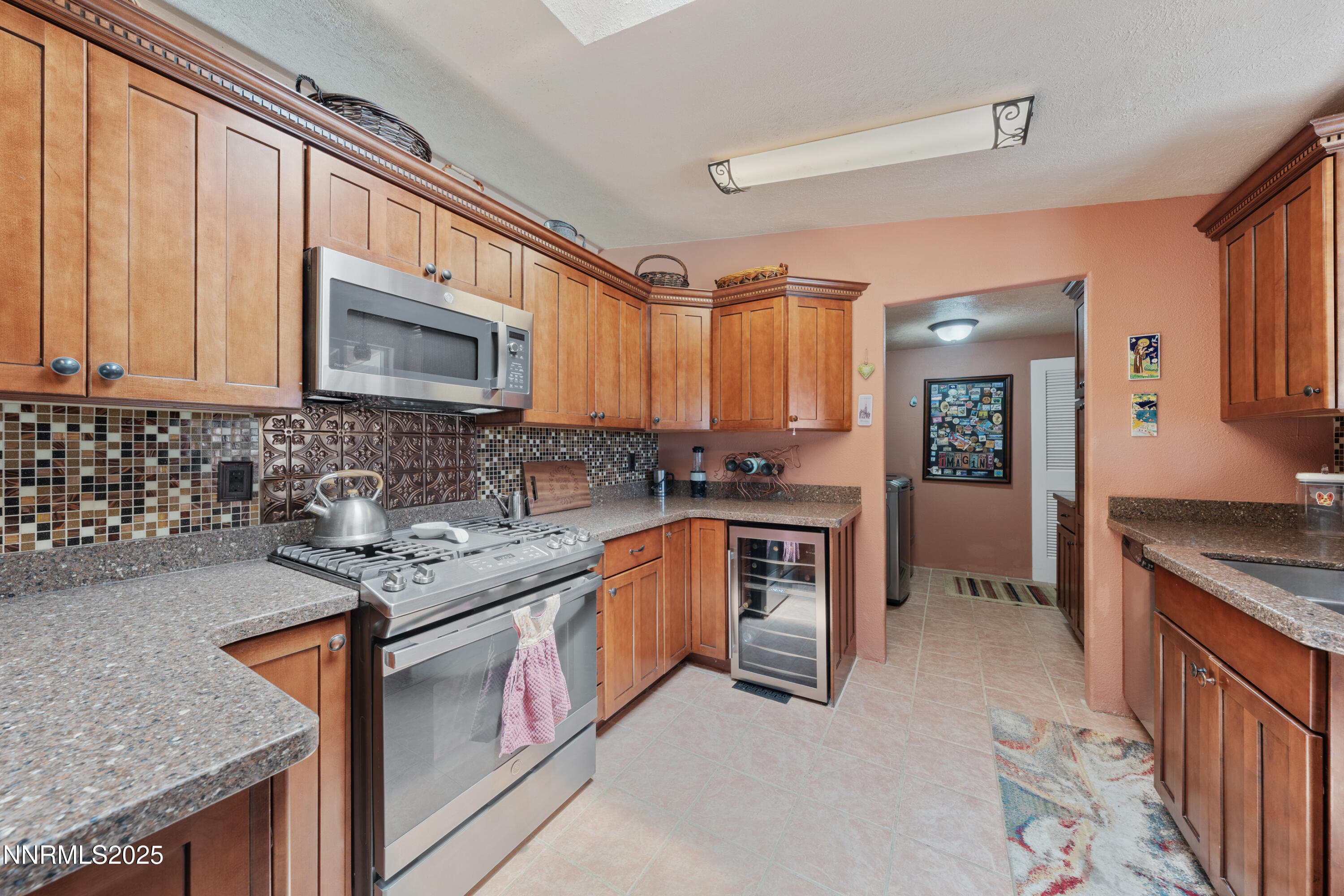 1000 Skyline Boulevard