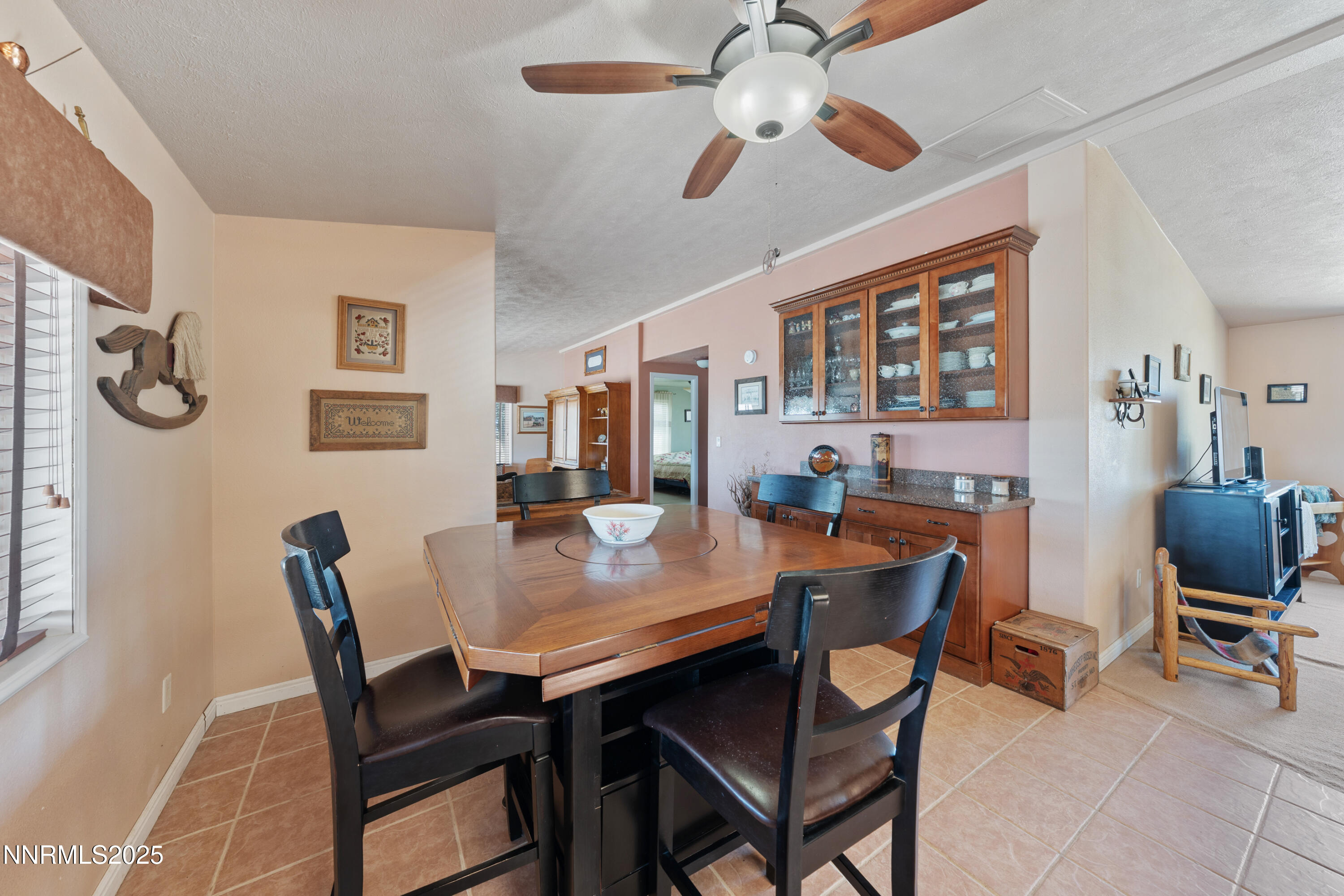 1000 Skyline Boulevard