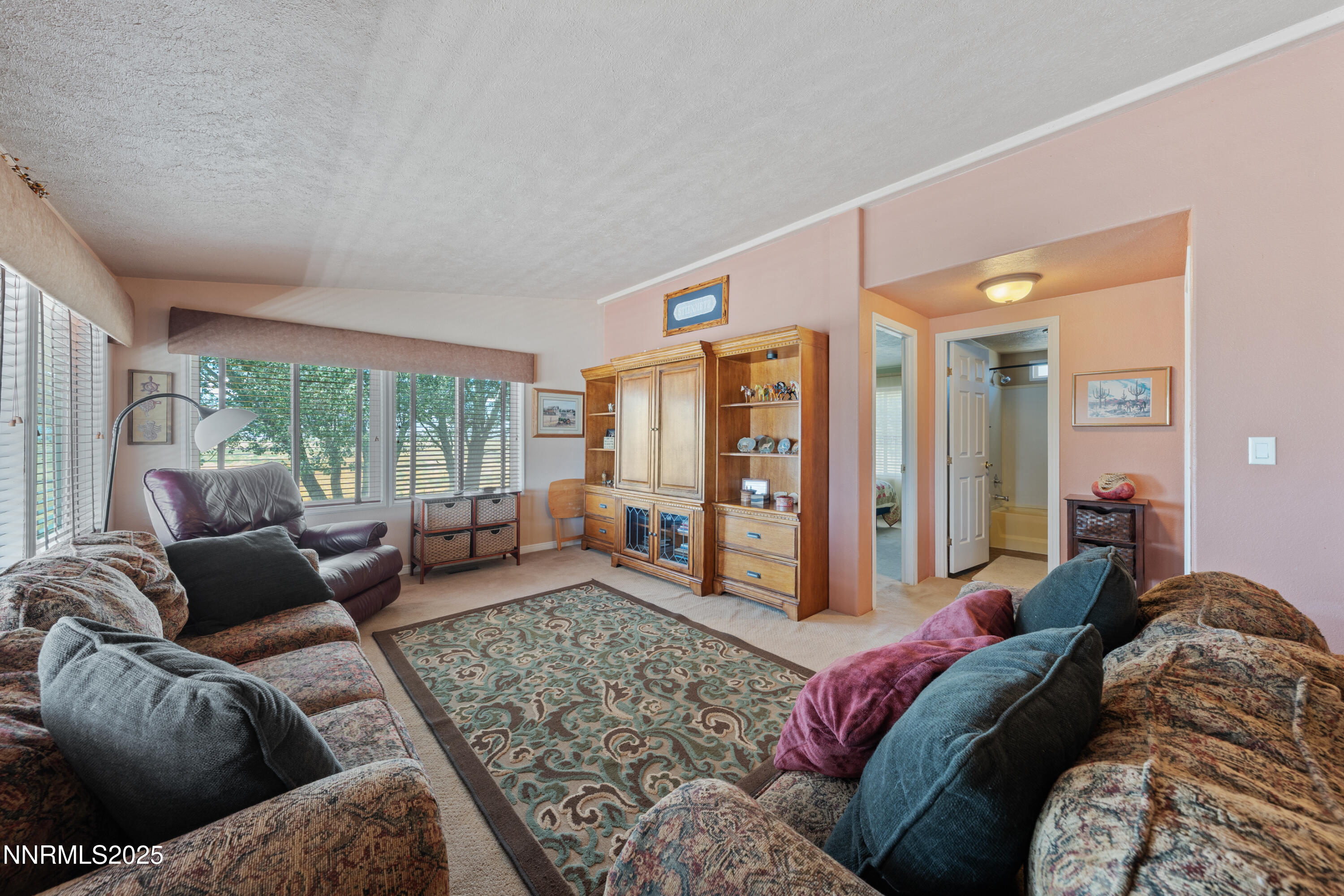 1000 Skyline Boulevard