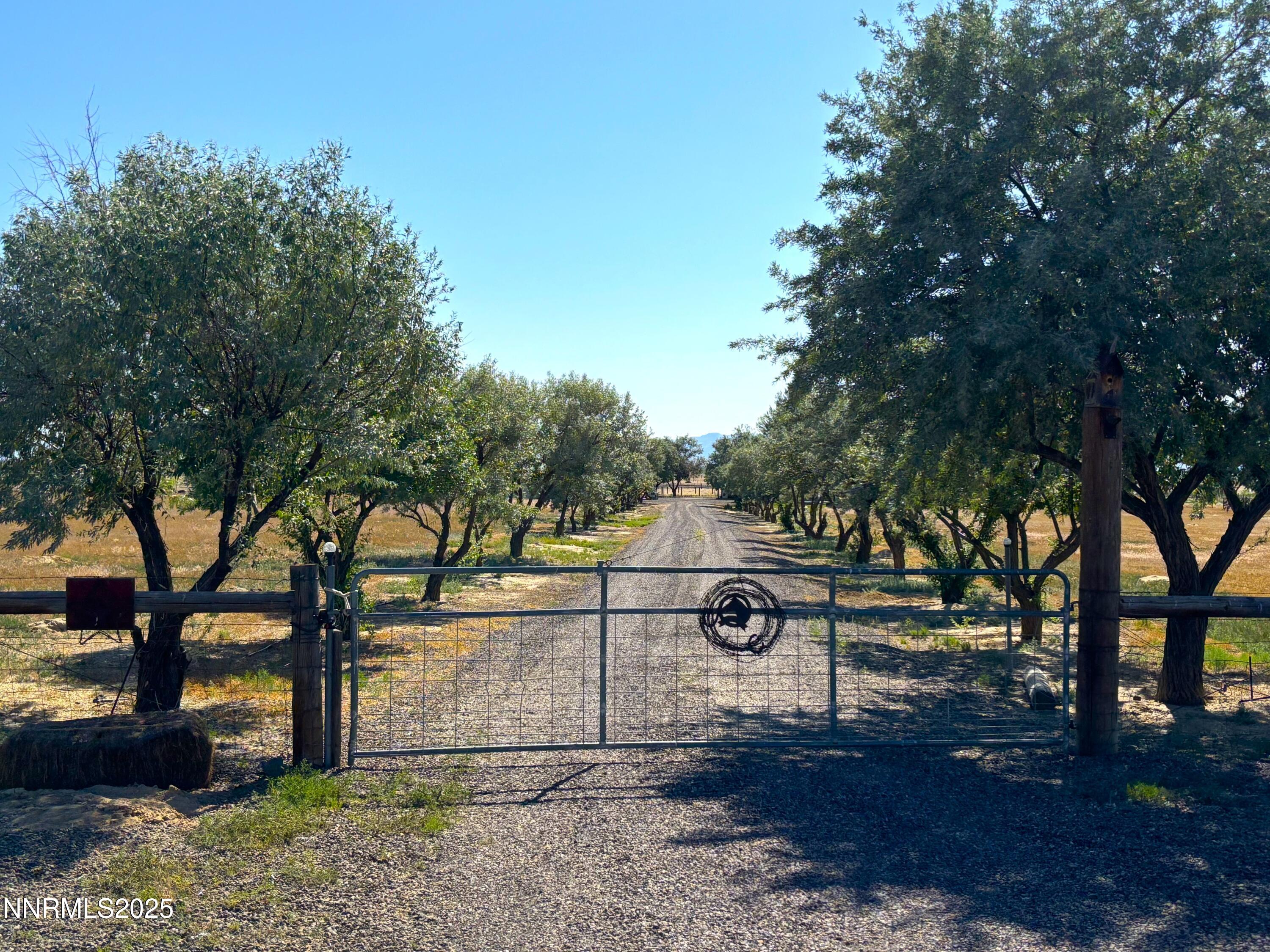 1000 Skyline Boulevard