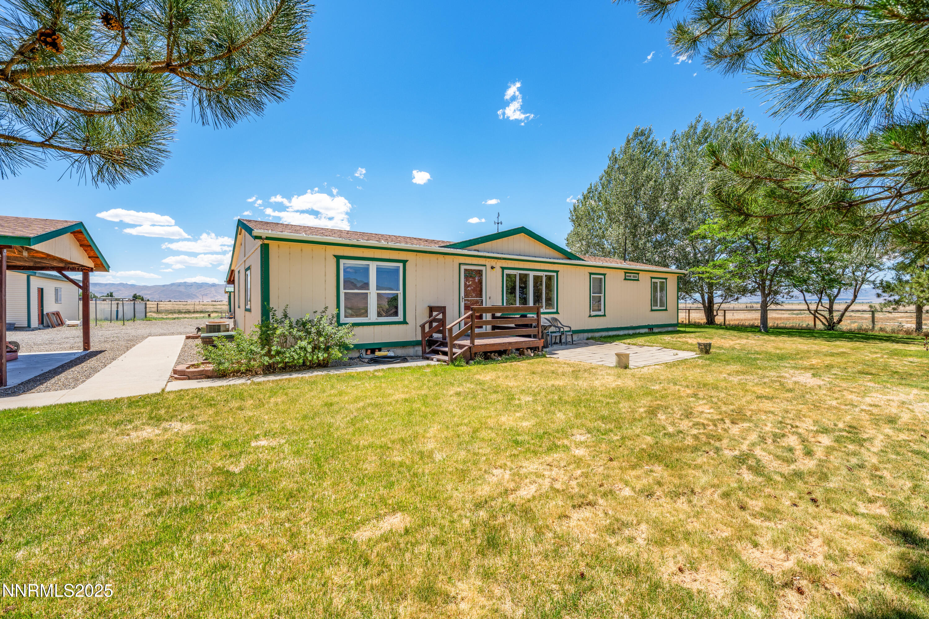 1000 Skyline Boulevard