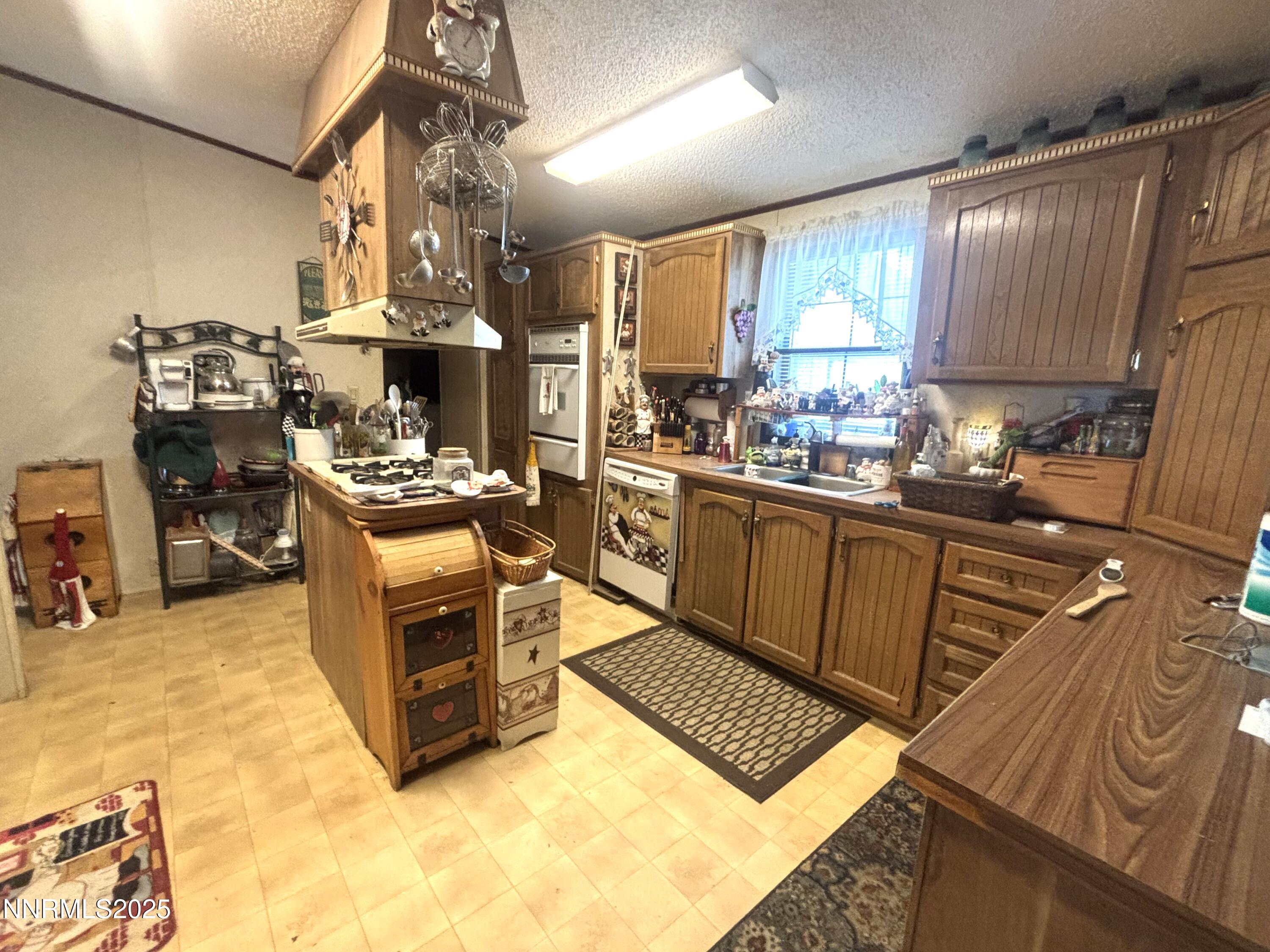 218 & 220 Middlegate Drive