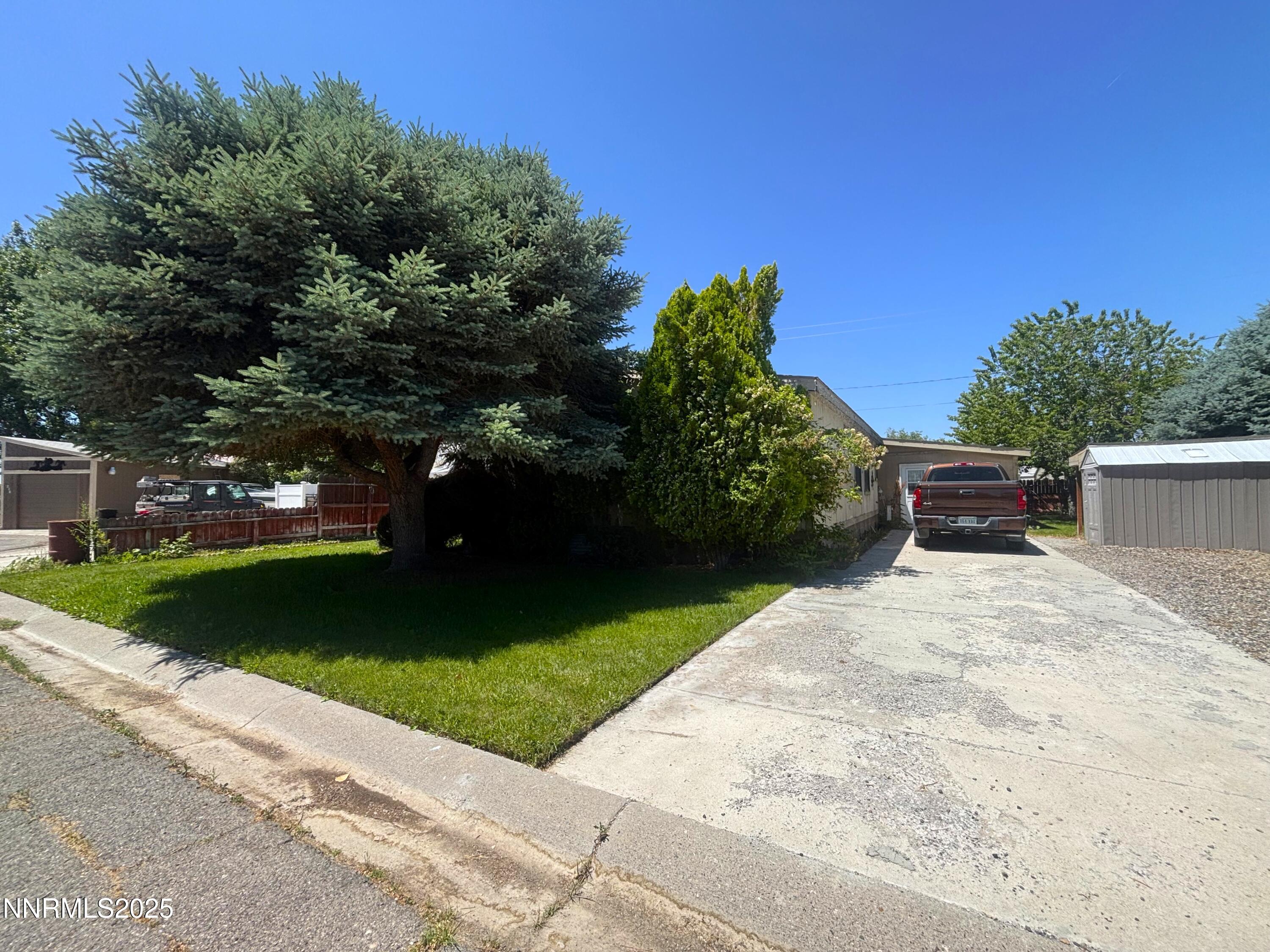 218 & 220 Middlegate Drive