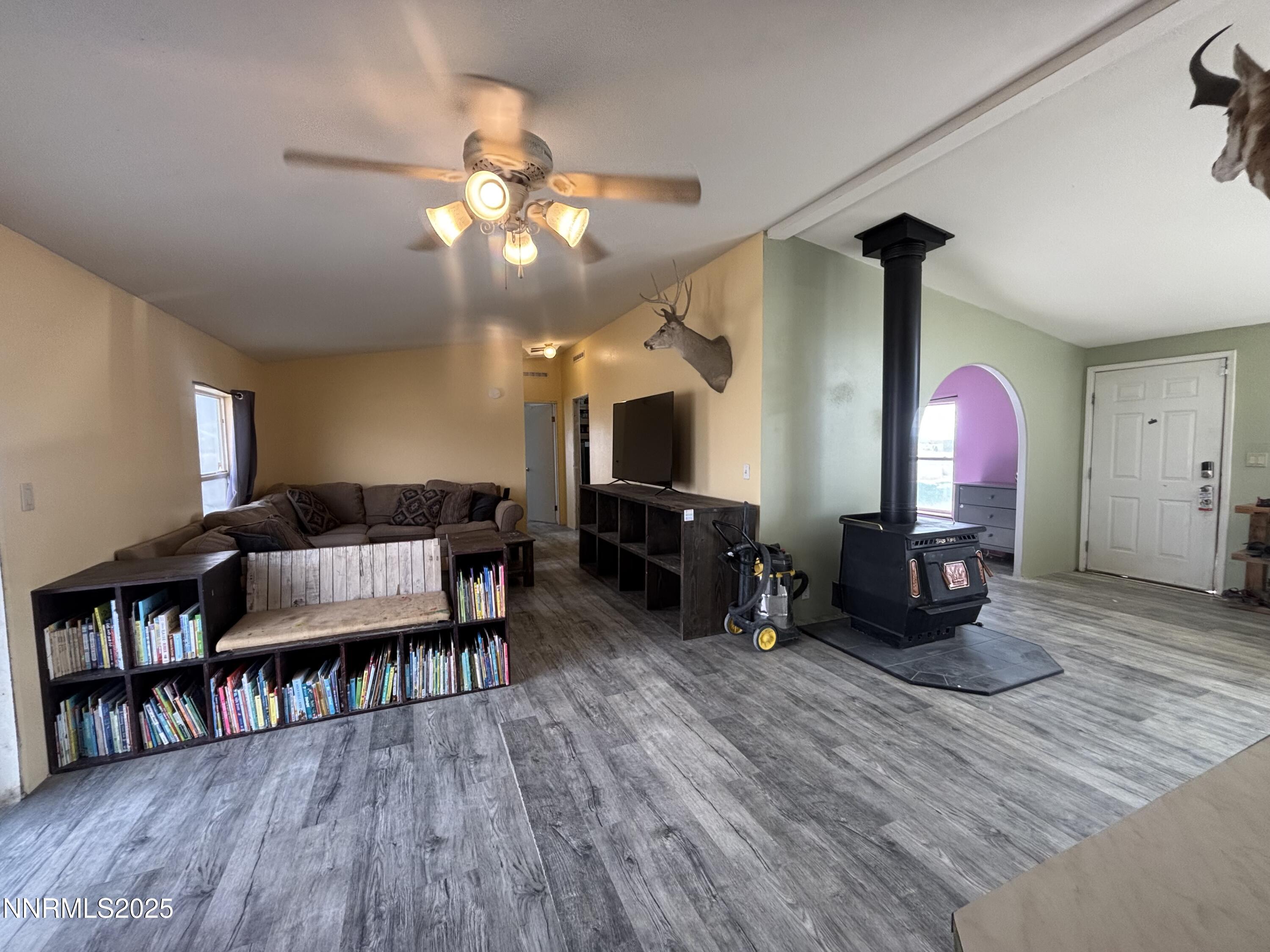 2020 E Horseshoe Road