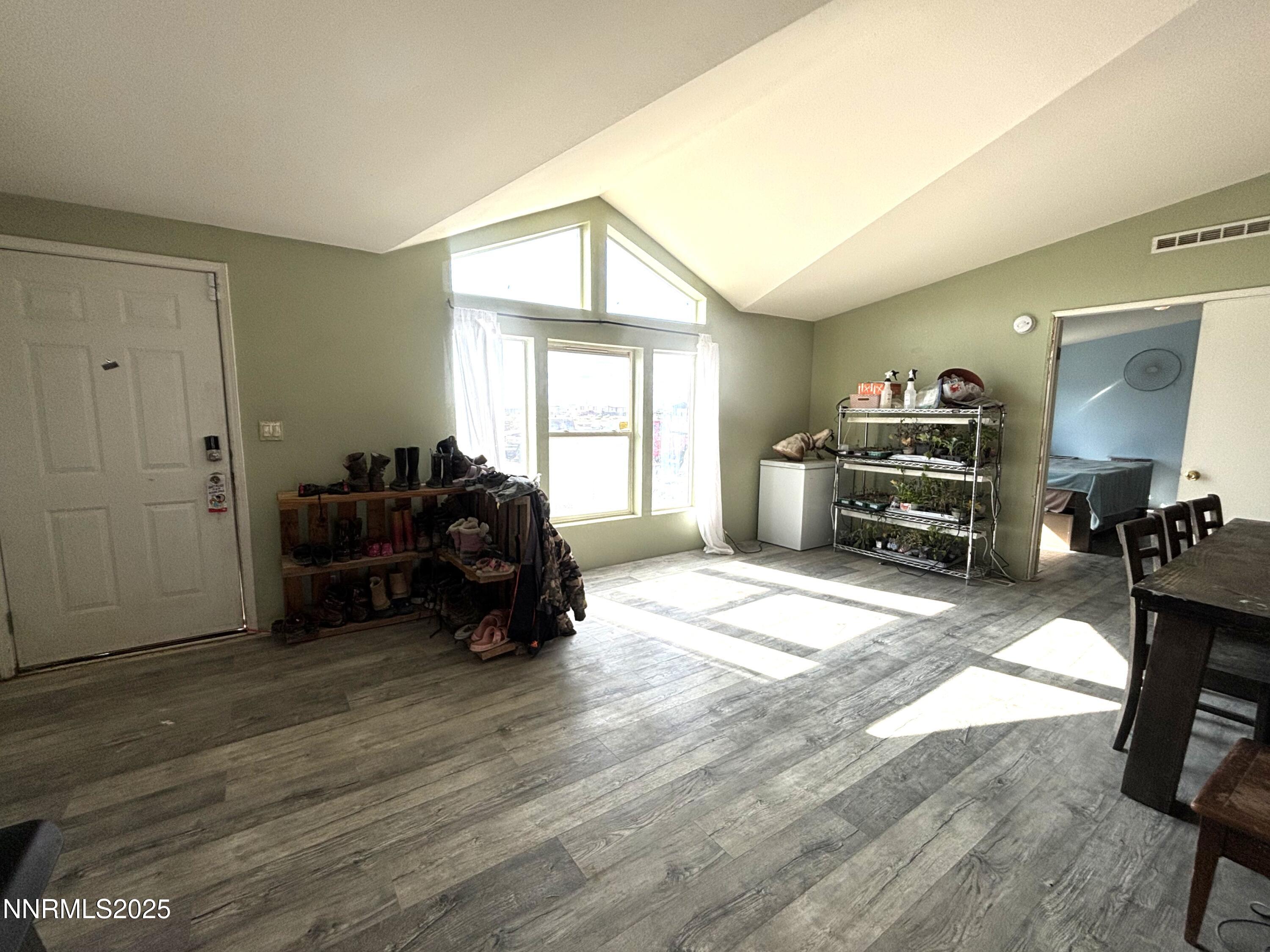 2020 E Horseshoe Road