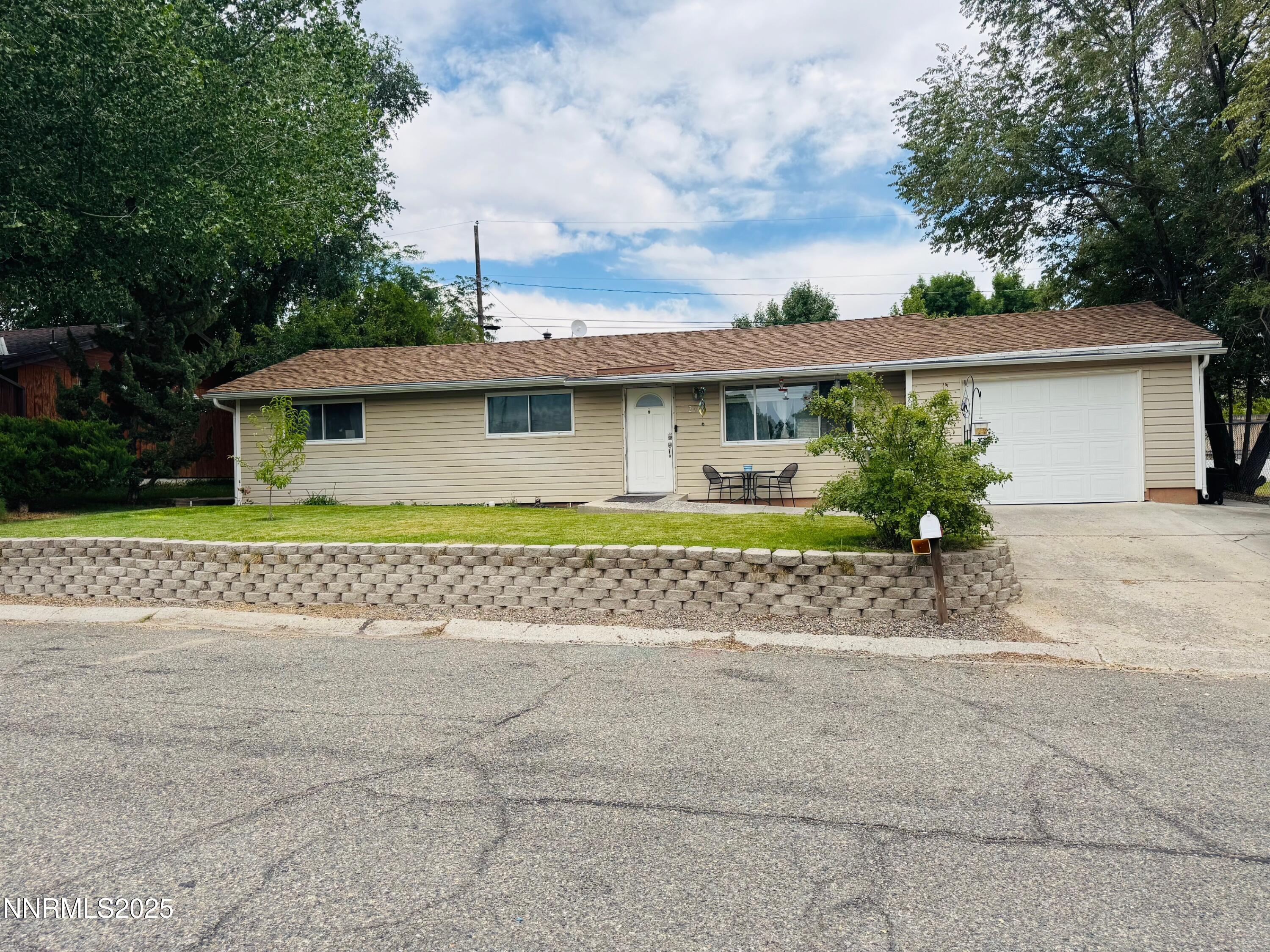 240 Circle Drive, Winnemucca