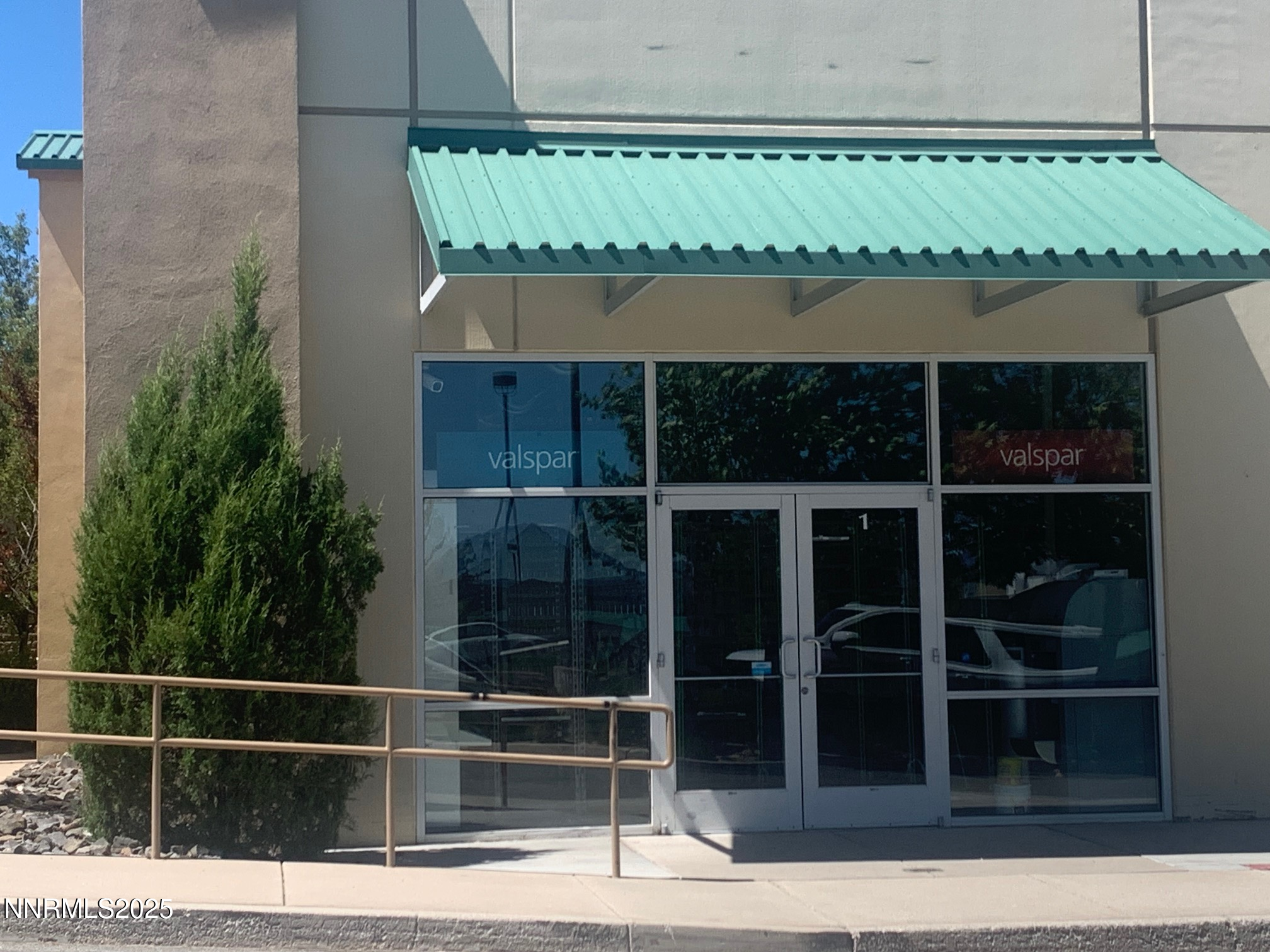 6370 Mae Anne Avenue, 1