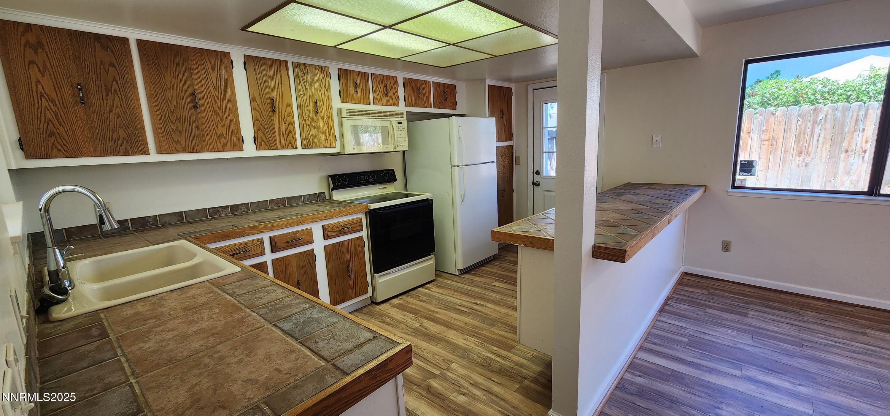 1540 King Edward Drive