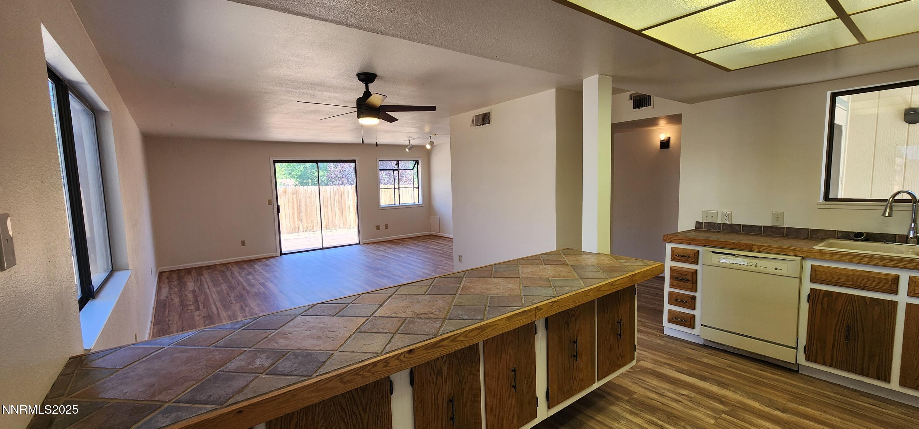 1540 King Edward Drive