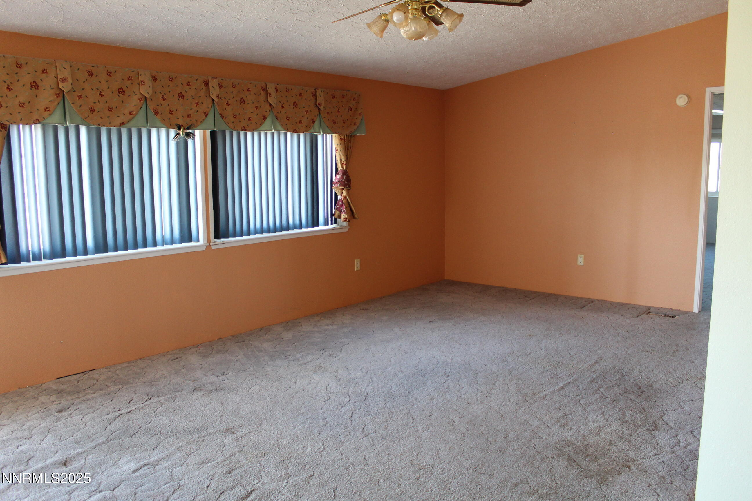 445 E Fifth Street 1