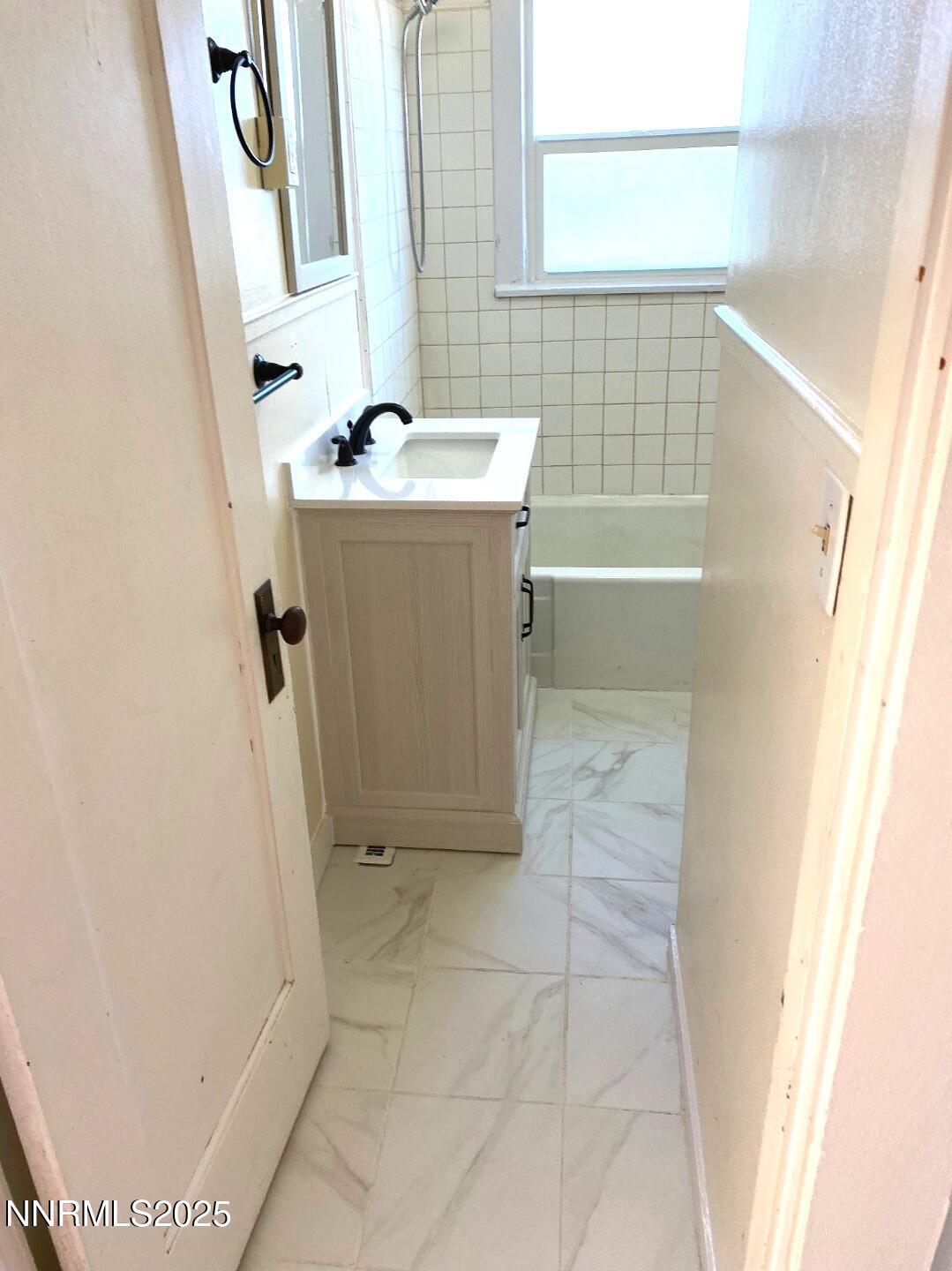 56 E 2nd Street, Battle Mountain