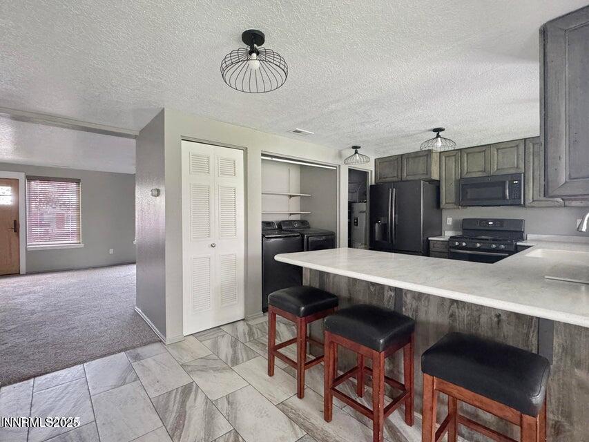 121 W Shepard Street