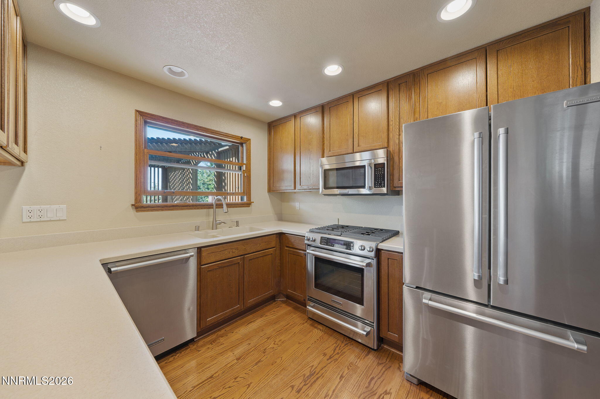 2230 King Edward Drive