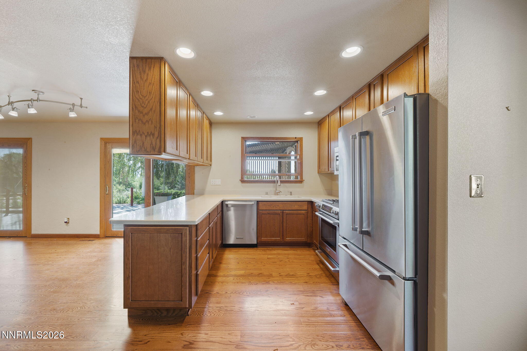 2230 King Edward Drive